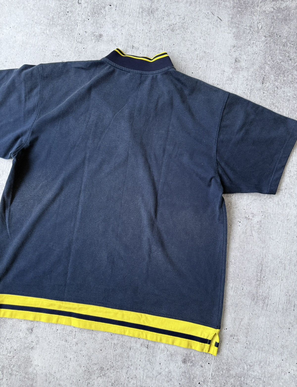 Nike × Vintage Nike vintage Michigan Wolverine Warm Up Shirt Size US XL / EU 56 / 4 - 9 Thumbnail