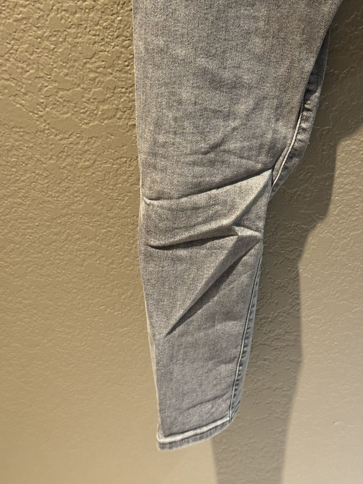 Lucky Brand Grey Lucky Brand Quality Distressed 30/32 Slim Skinny Jean Size US 30 / EU 46 - 11 Thumbnail