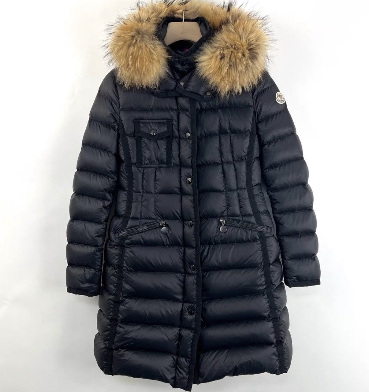 Moncler Moncler Hermifur Black Mid-Length Fur Collar Down Jacket K12 Size XS / US 0-2 / IT 36-38 - 1 Thumbnail