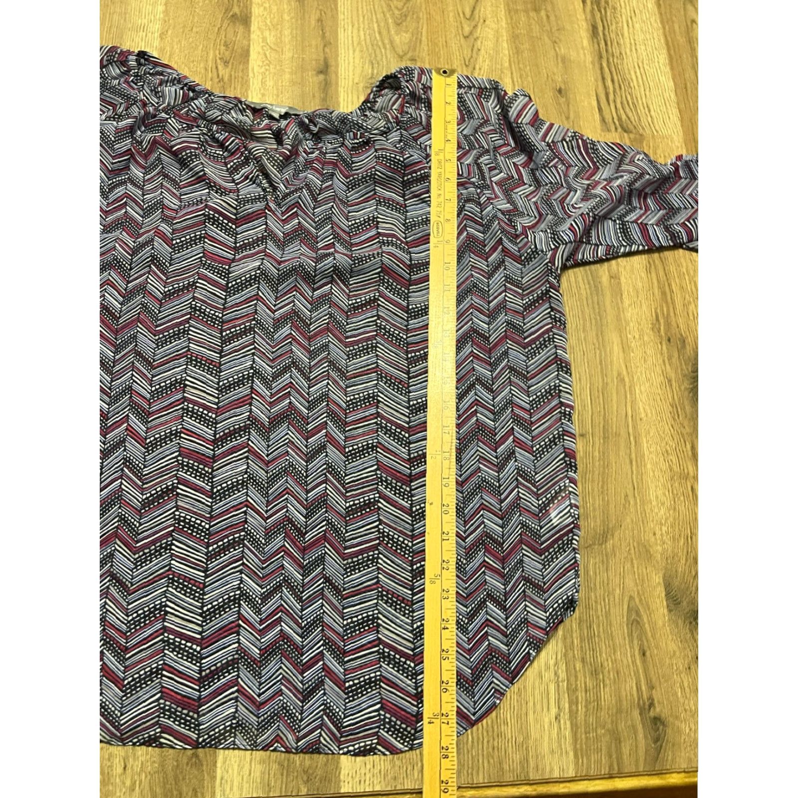 Vintage Daisy Fuentes Shirt Women's XL V-Neck Long Sleeve Red Blue Gray, T-Shirt, Casual, Regular Fit, Fall Spring Summer, Grey Size XL / US 12-14 / IT 48-50 - 6 Thumbnail