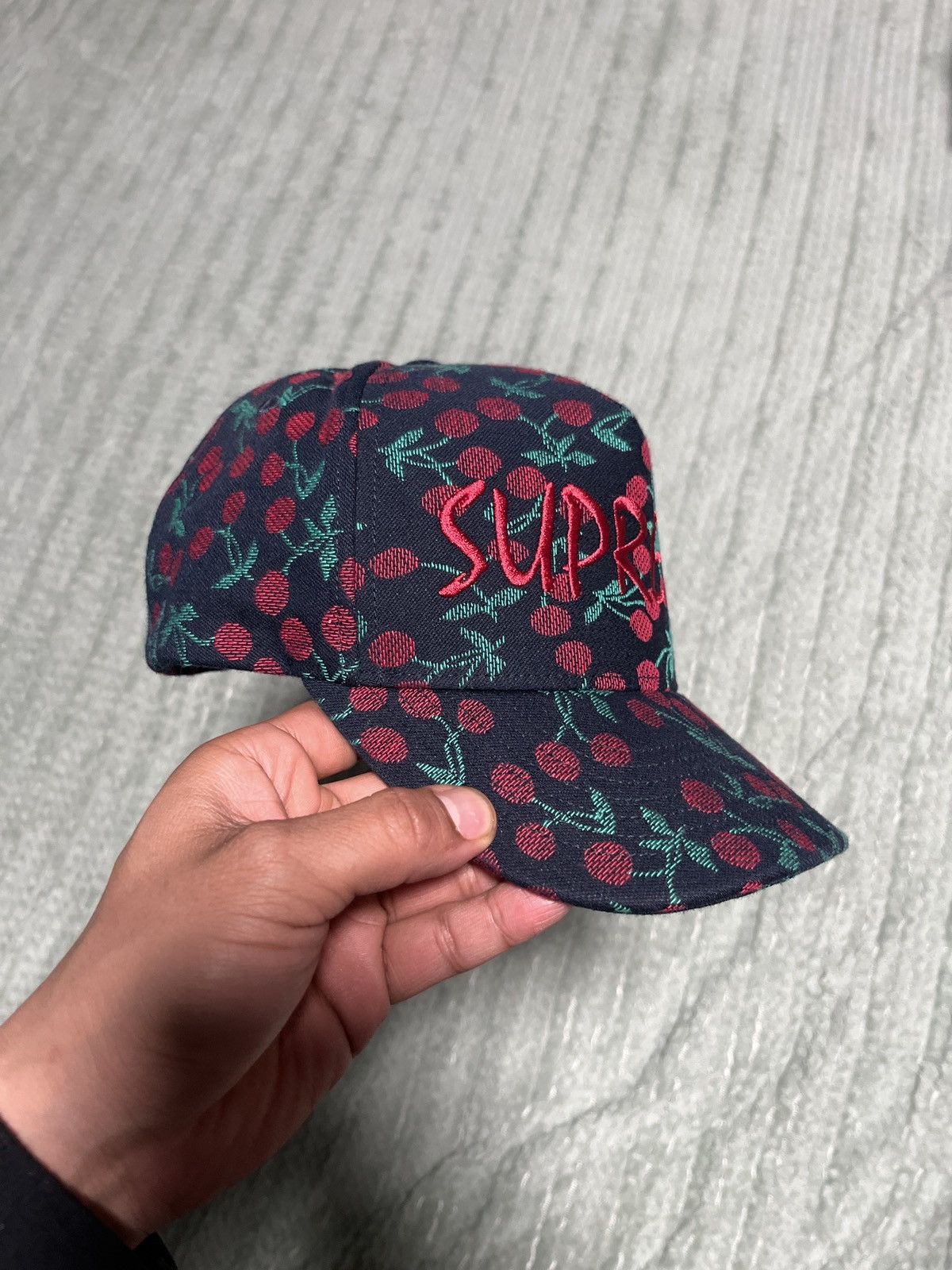 Supreme SUPREME 5 panel CHERRIES Size ONE SIZE - 1 Thumbnail