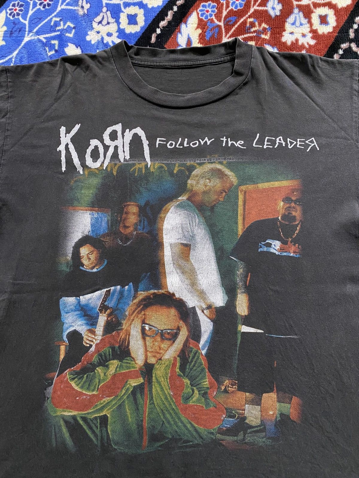 Vintage Vintage Korn Follow The Leader Tshirt 90s Size US L / EU 52-54 / 3 - 3 Thumbnail