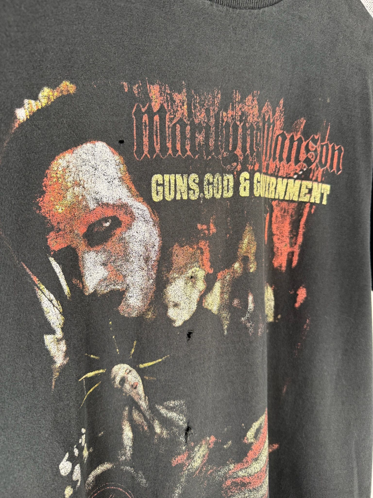 Vintage 🚭MARILYN MANSON VINTAGE GRAIL🚭 GUNS GOD GOVERNMENT T SHIRT Size US L / EU 52-54 / 3 - 5 Thumbnail