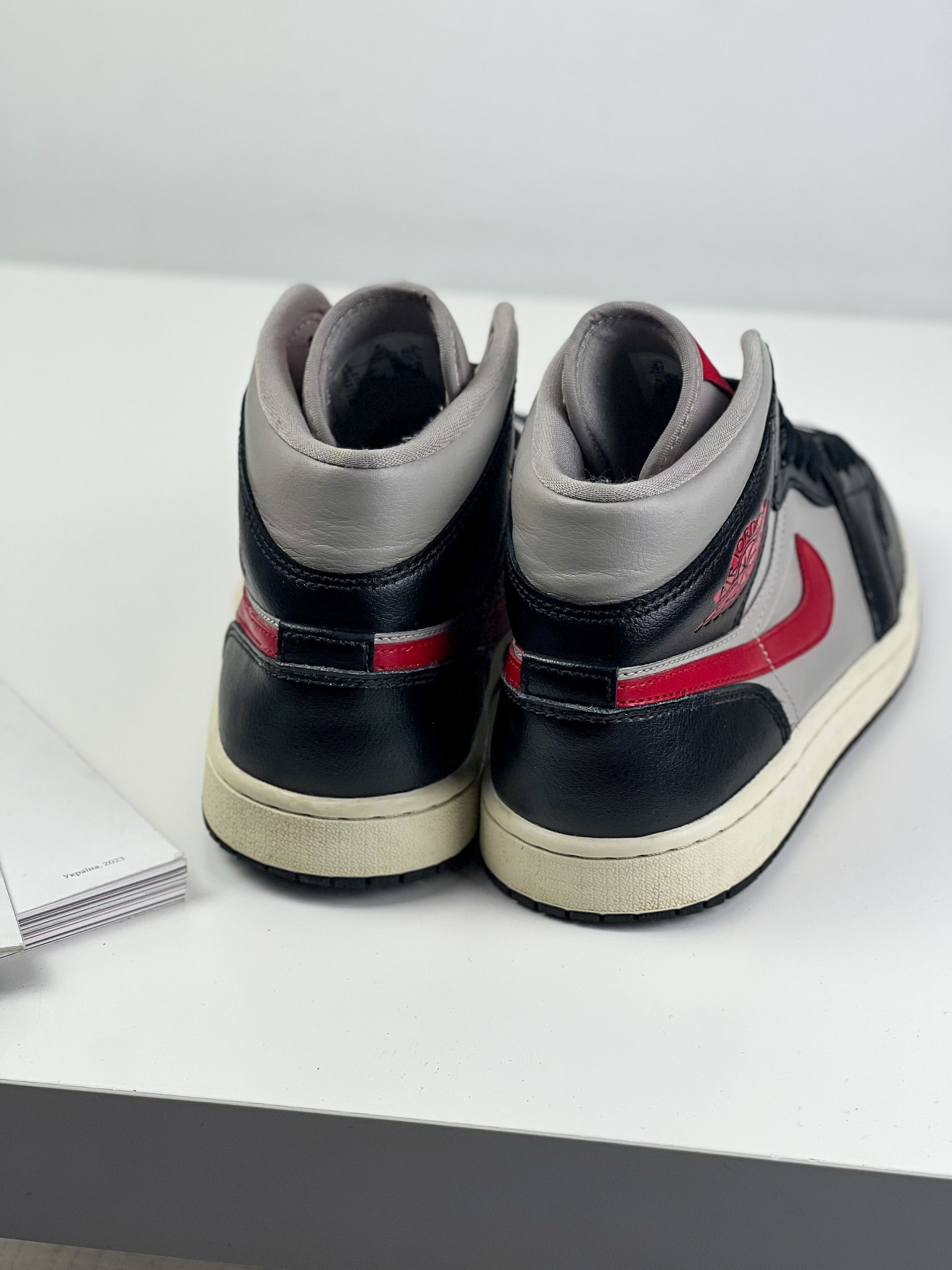 Jordan Brand × Nike Air Jordan Air 1 Mid Shoes White/Black Size US 7 / EU 40 - 8 Thumbnail