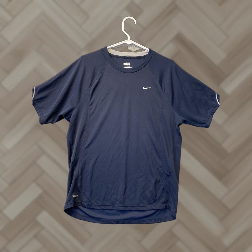 Nike Nike Men Activewear Top Medium Navy Logo Dri-fit Short Sleeve Crew Navy/Blue Logo Nike Dri-FIT T-Shirt Size US M / EU 48-50 / 2 - 1 Thumbnail