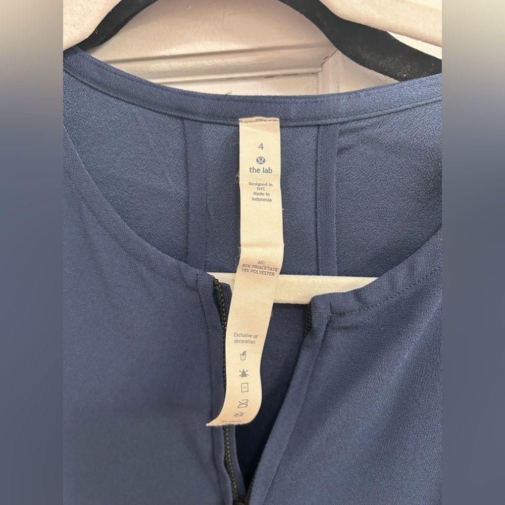 Lululemon Lululemon zip jacket blue size 4 Size S / US 4 / IT 40 - 3 Thumbnail