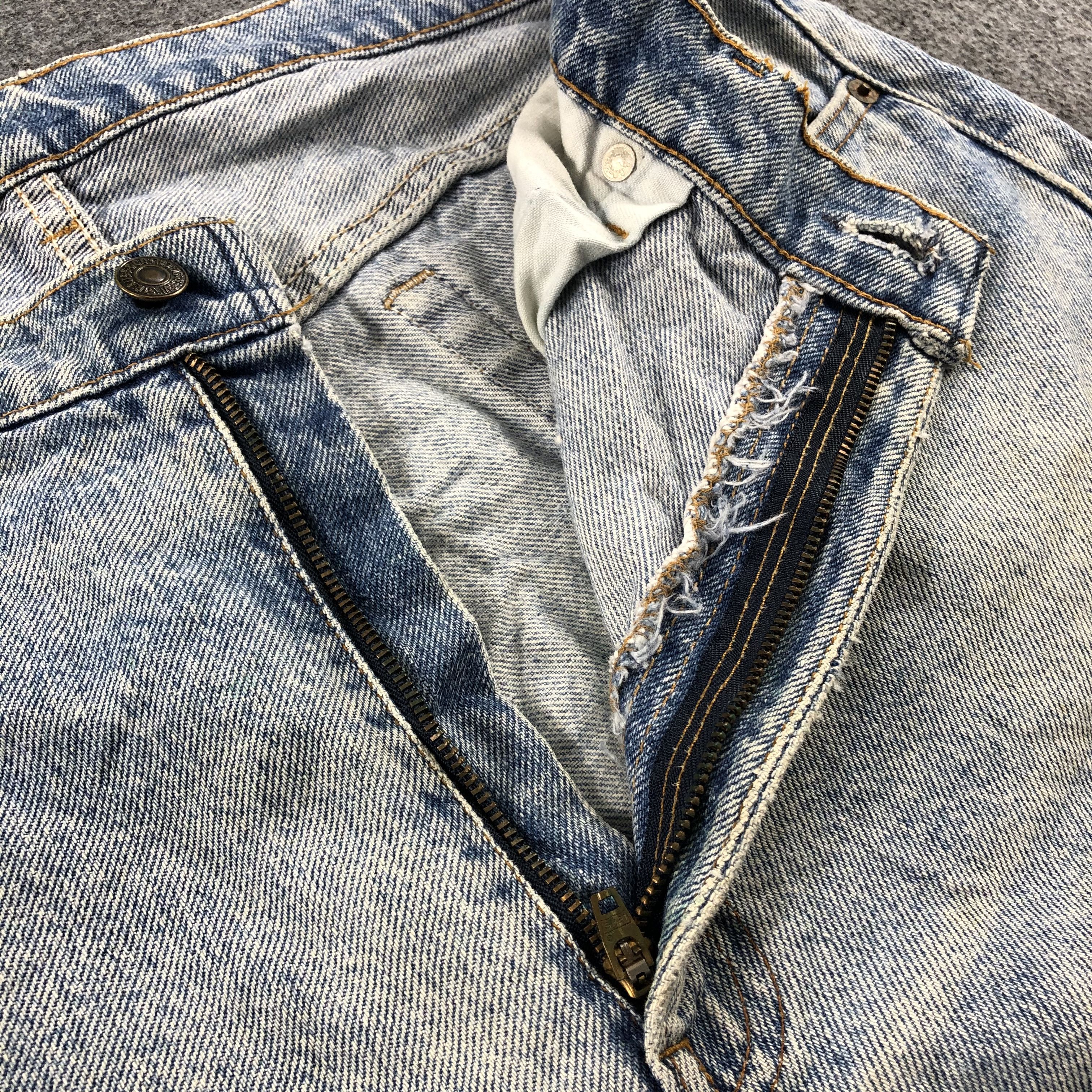 Levi's 90s Vintage Blue Wash Levis 505 Jeans-J2406 Size US 34 / EU 50 - 10 Thumbnail
