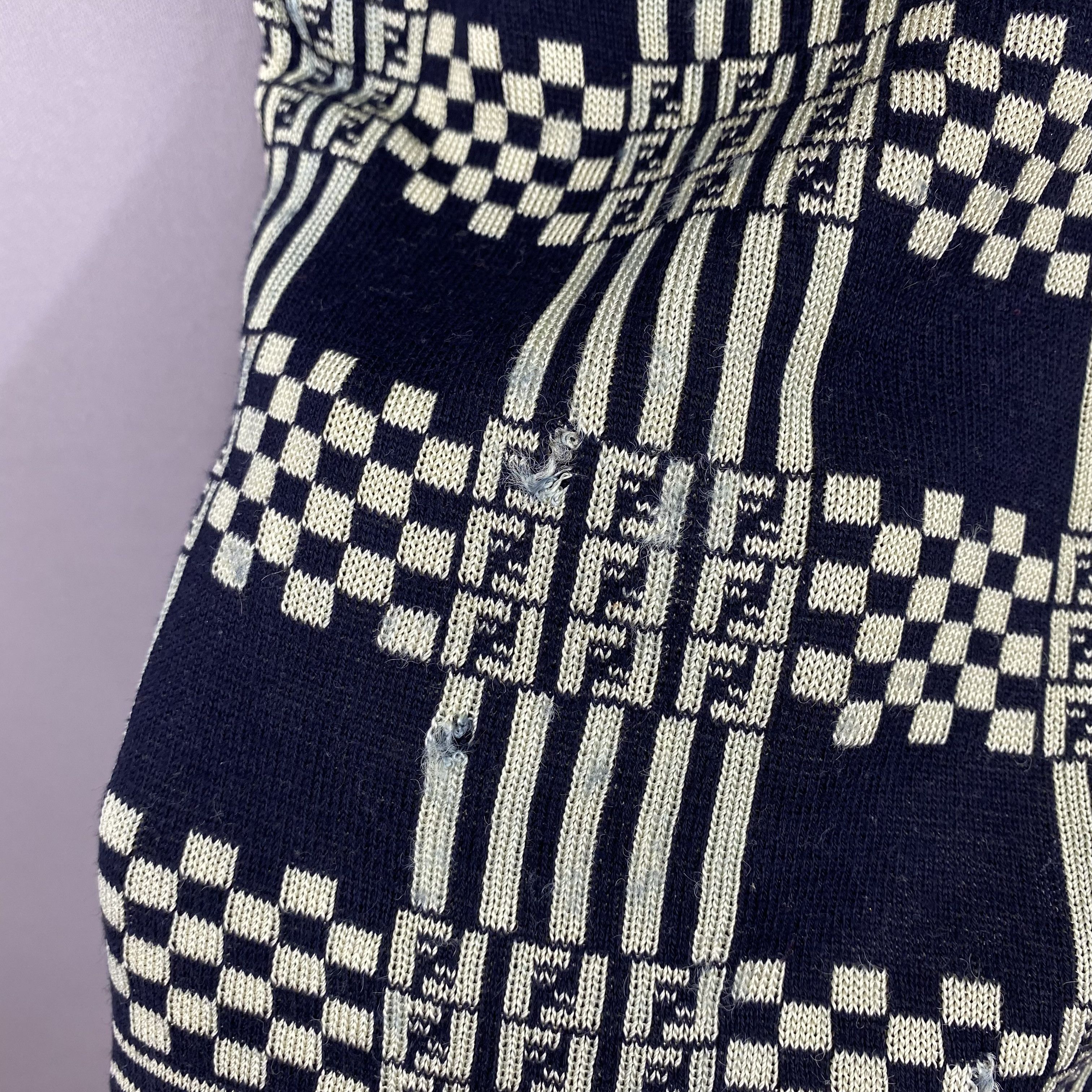 Japanese Brand Vintage 90s Fendi Short Sleeve Tops Knit Monogram Sweater Size XXS / US 00 / IT 34 - 11 Thumbnail