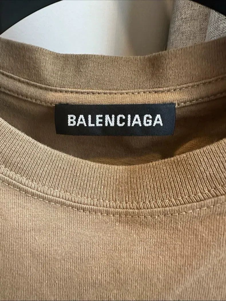 Balenciaga Balenciaga Wheat Short Sleeve Size US M / EU 48-50 / 2 - 3 Thumbnail