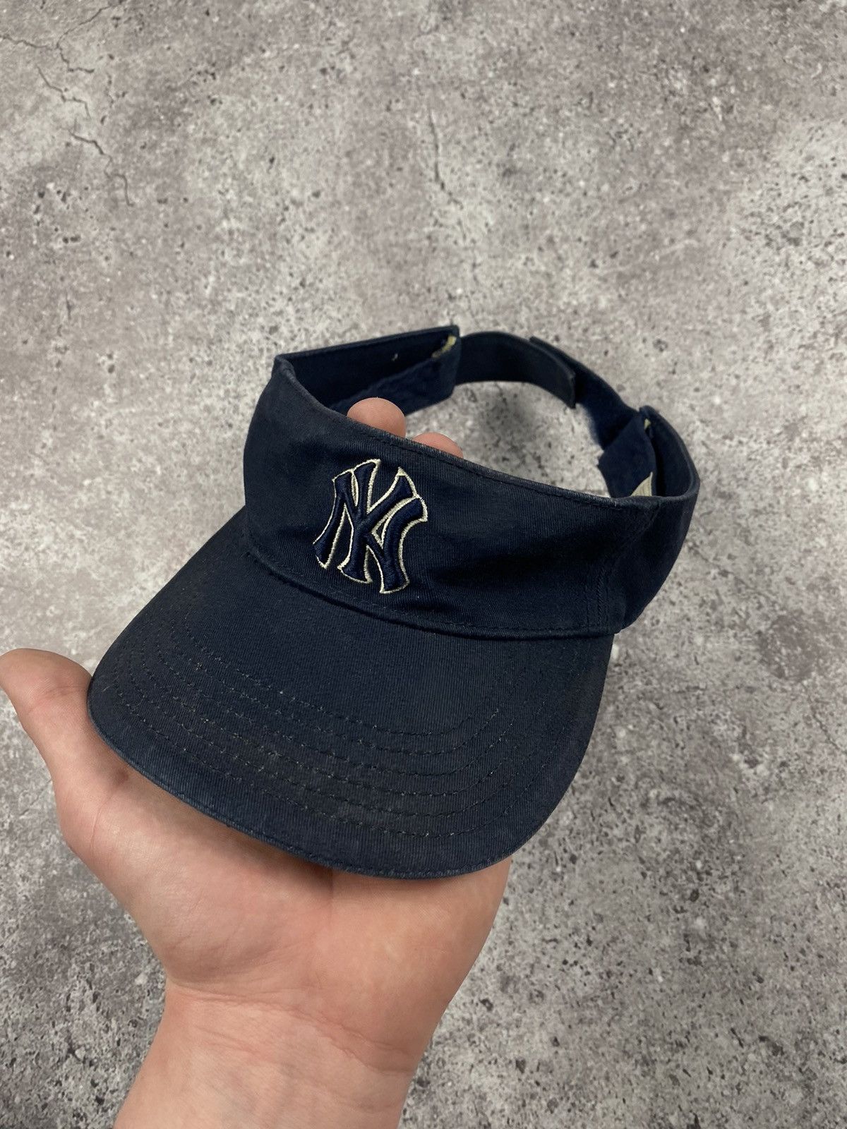 New Era × New York Yankees New York Yankees Visor New Era Denim Cap Style One Size Size ONE SIZE - 1 Thumbnail