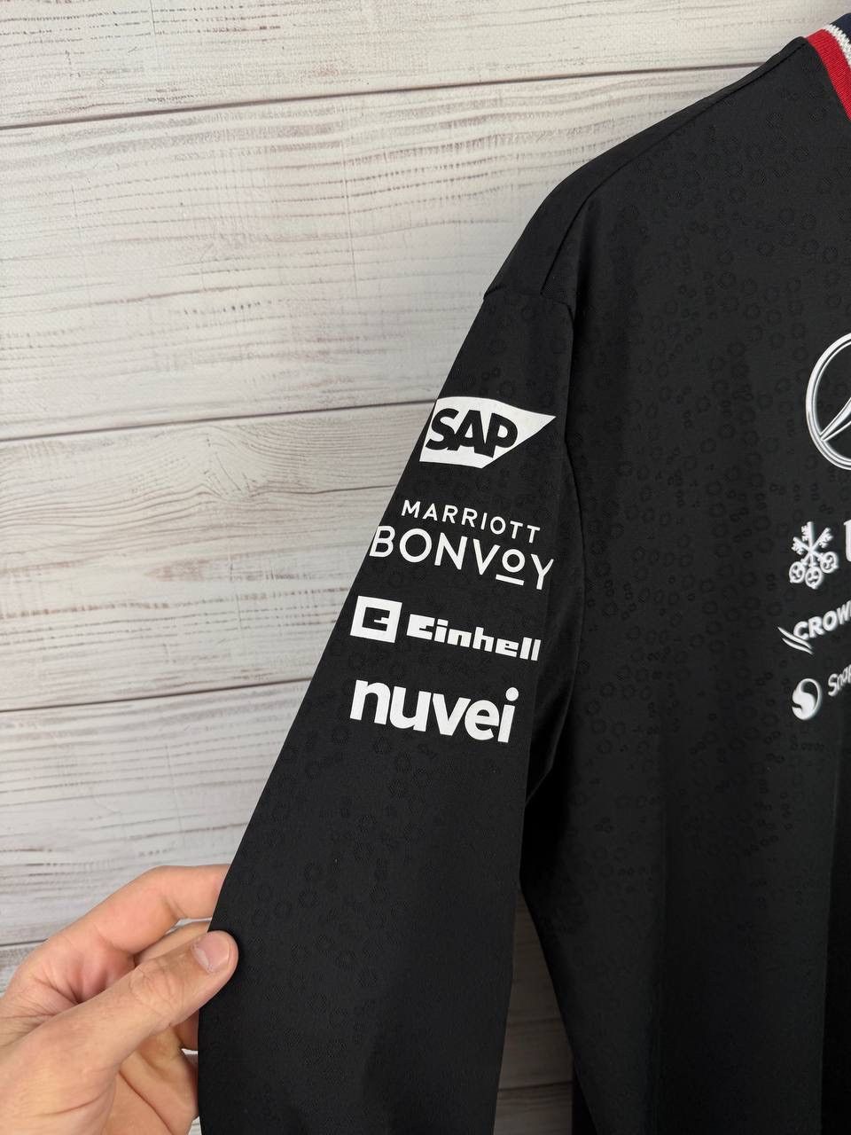 Formula 1 Mercedes AMG Petronas Racing Long Sleeve Size US L / EU 52-54 / 3 - 3 Thumbnail