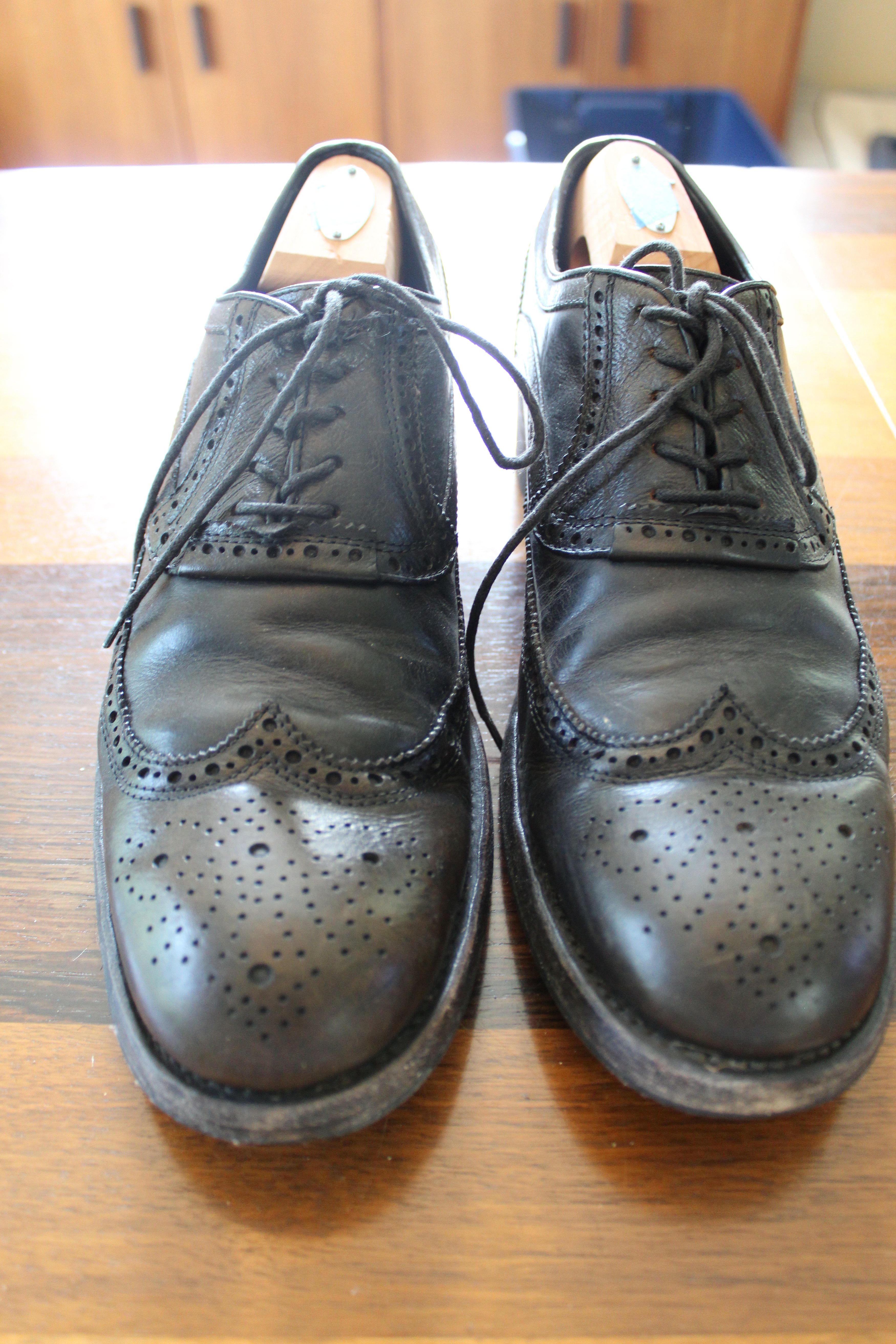 John Varvatos Varvatos Handmade in Italy — Wingtip Oxford w/ Cuban Heel Size US 11 / EU 44 - 1 Thumbnail