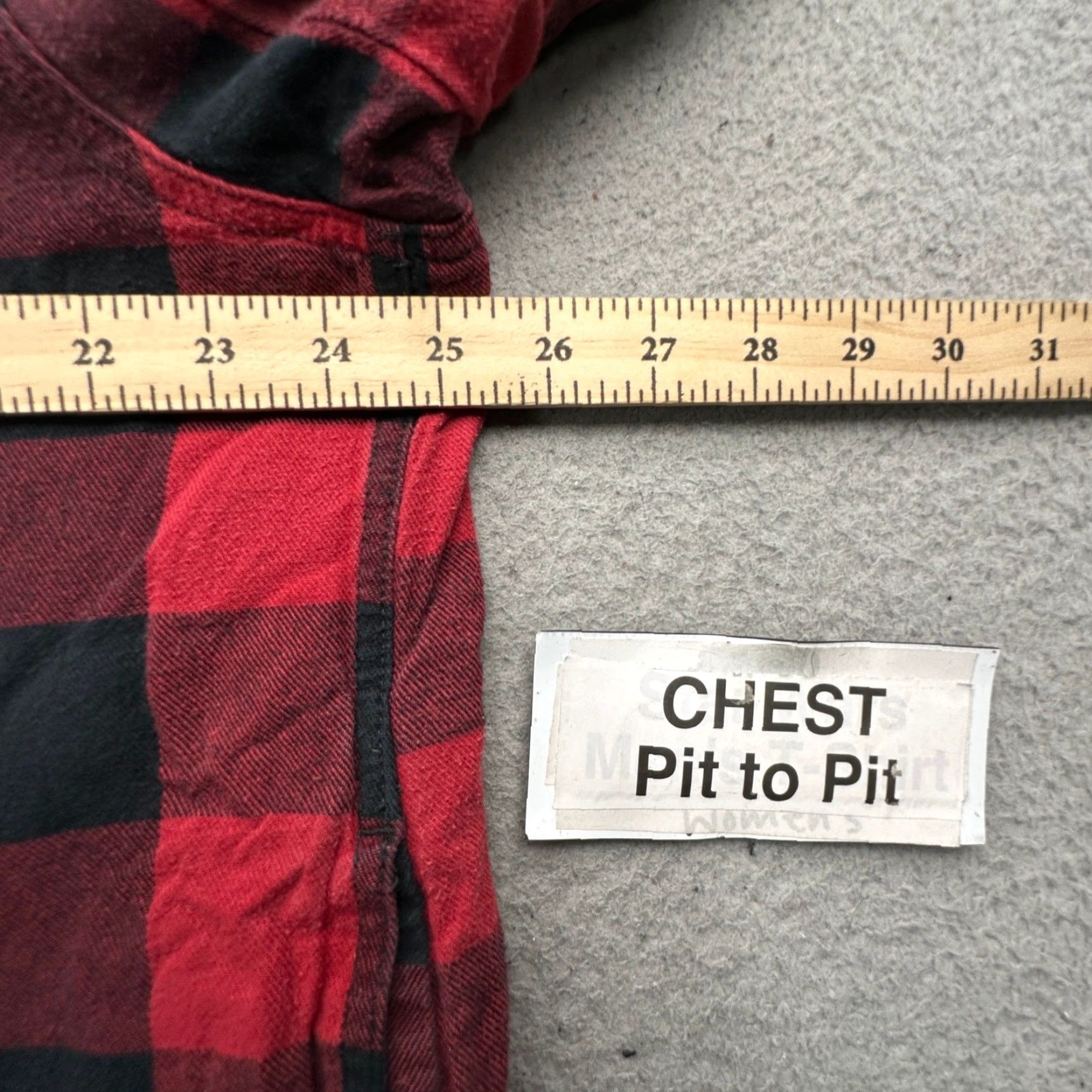 Duluth Trading Company Duluth Trading Co Free Swingin Waffle-Lined Buffalo Check Flannel Shirt Large Mens L Red Black Plaid Button-Up Size US L / EU 52-54 / 3 - 4 Thumbnail
