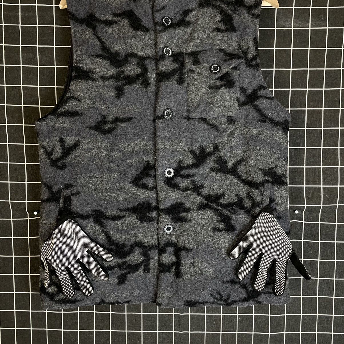 Beams Plus 🇯🇵 BEAMS HEART KNITTED FABRIC FROM ITALY WOOL VEST Size US M / EU 48-50 / 2 - 4 Thumbnail