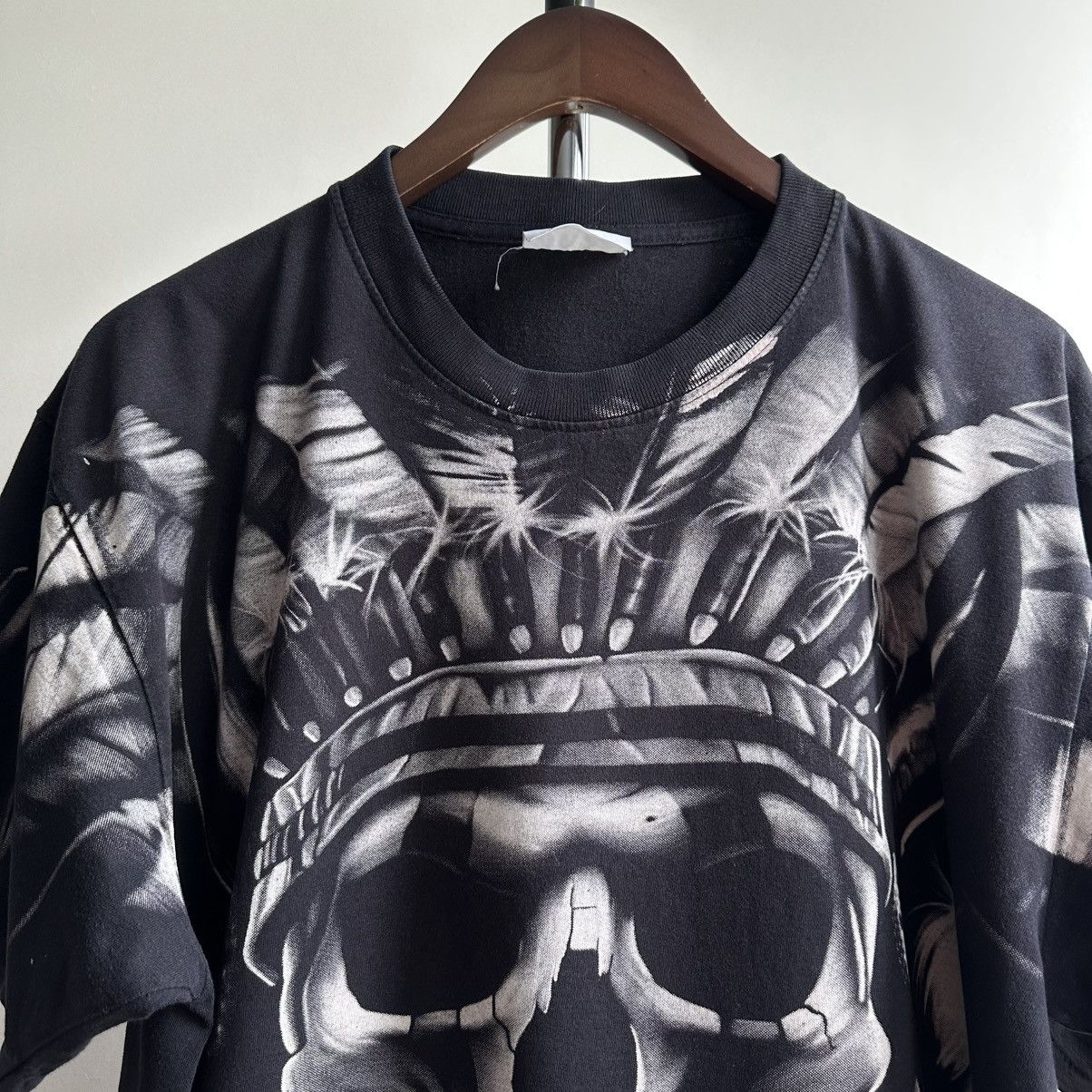 Vintage VINTAGE 90s CRAZY SKULL SINGLE STITCH AOP TEE Size US XL / EU 56 / 4 - 3 Thumbnail