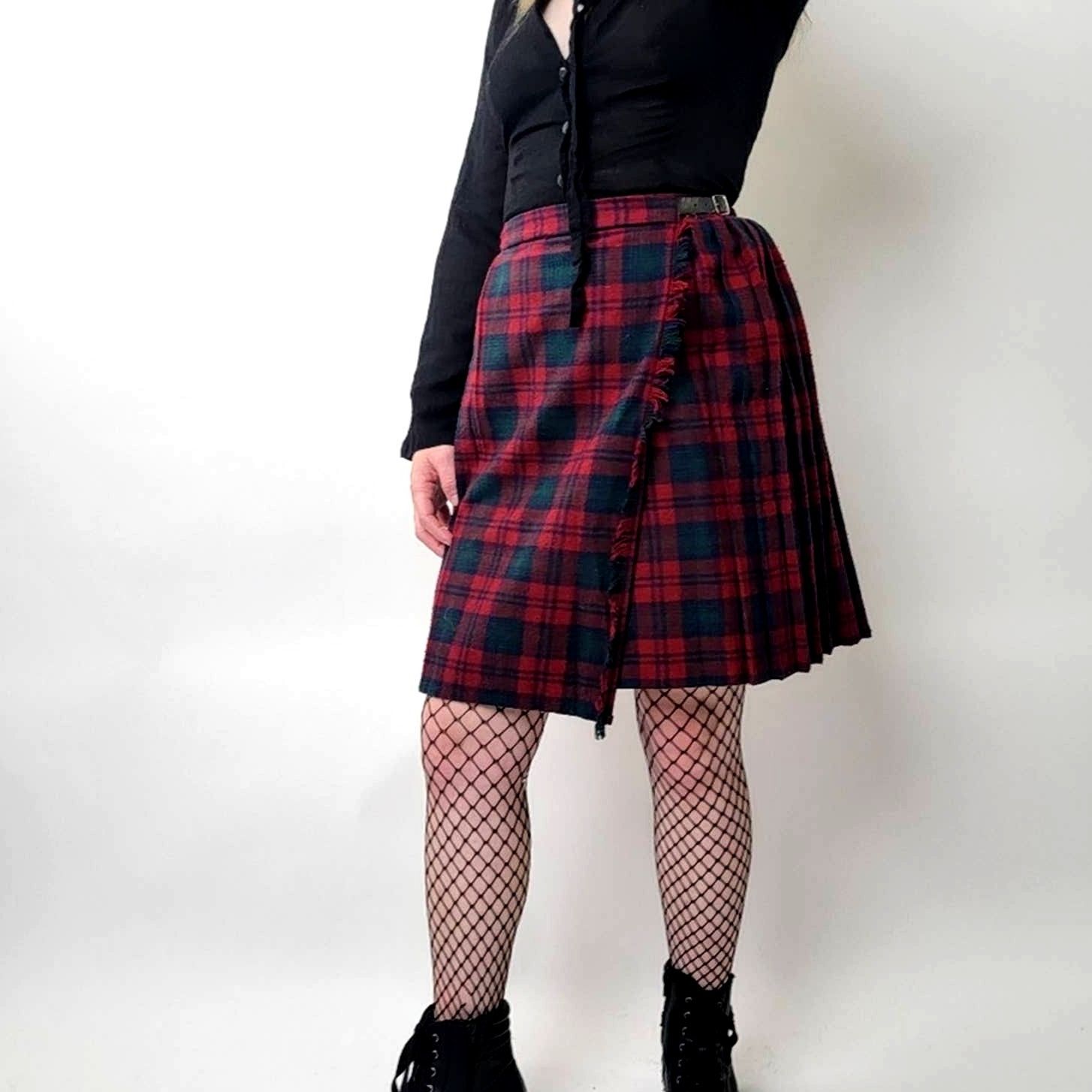 Vintage Vintage 90s Goth Grunge Plaid Pleated Midi Skirt Size 28" / US 6 / IT 42 - 2 Thumbnail