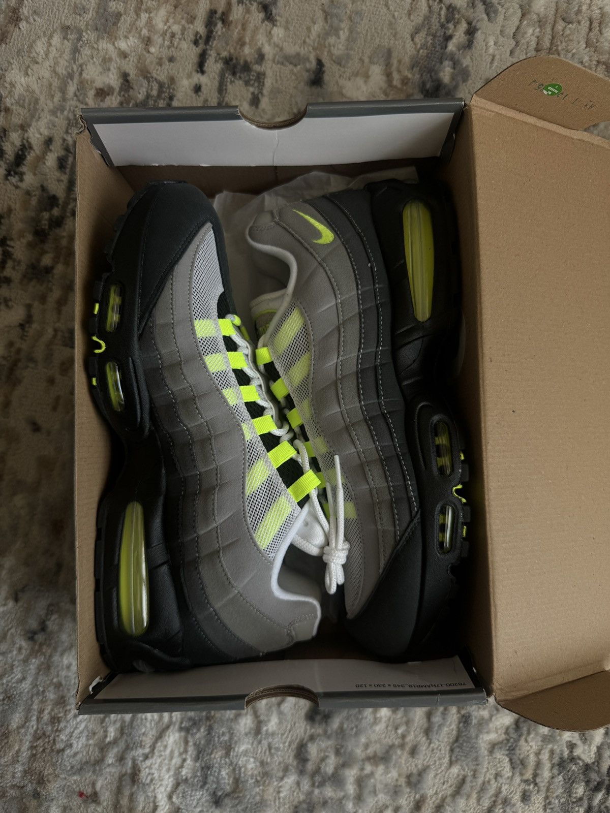 Nike Air Max 95 Néon Big Bubble 2025 Size US 13 / EU 46 - 2 Thumbnail