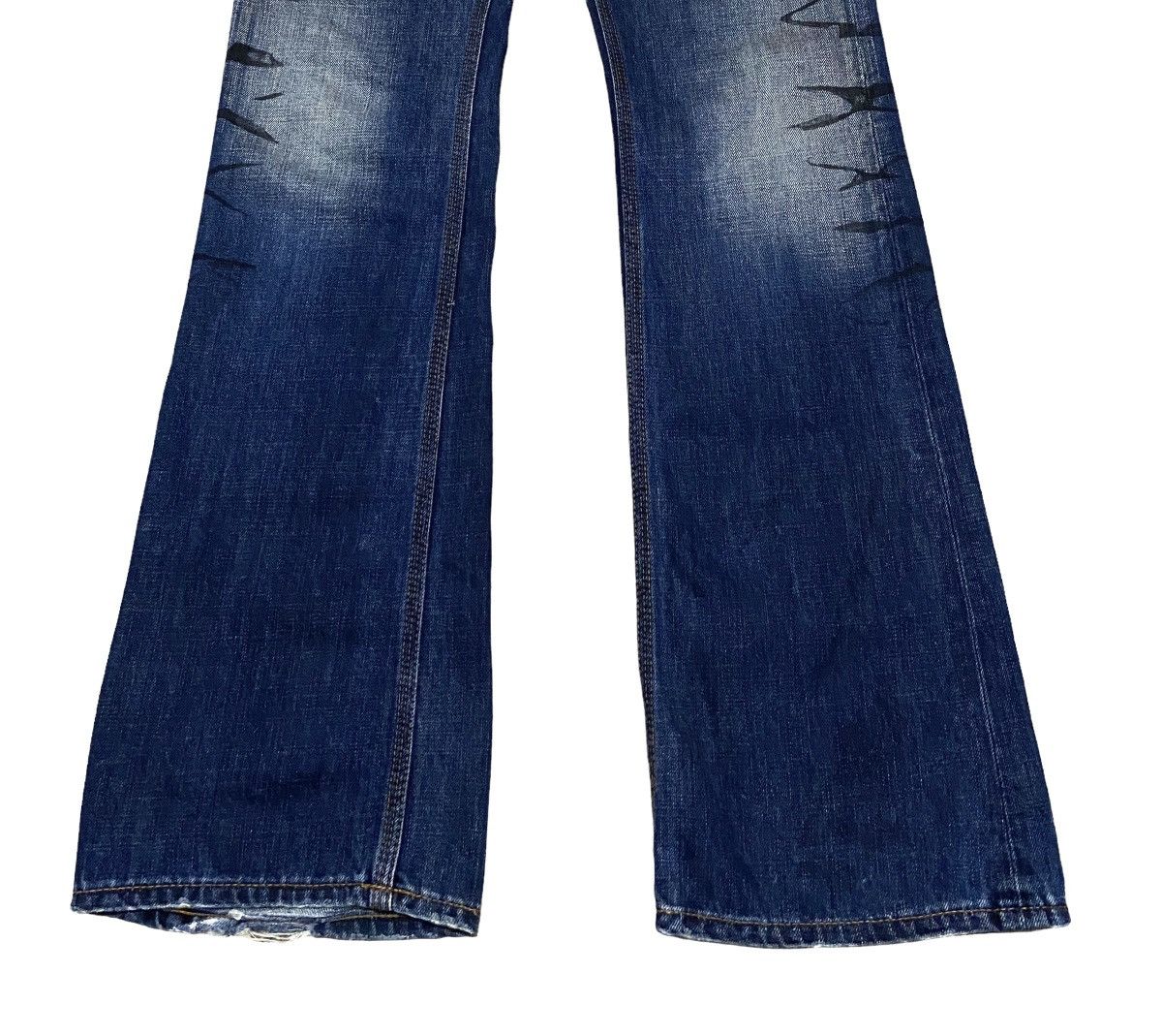 Le Grande Bleu (L.G.B.) Rare Design Vintage Edge Rupert Waxed Flared Jeans 1990s Size US 30 / EU 46 - 5 Thumbnail