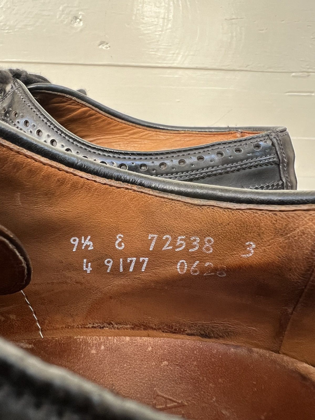 Allen Edmonds Allen Edmonds MacNeil Black Leather Shell Cordovan Wingtip Size US 9.5 / EU 42-43 - 18 Thumbnail