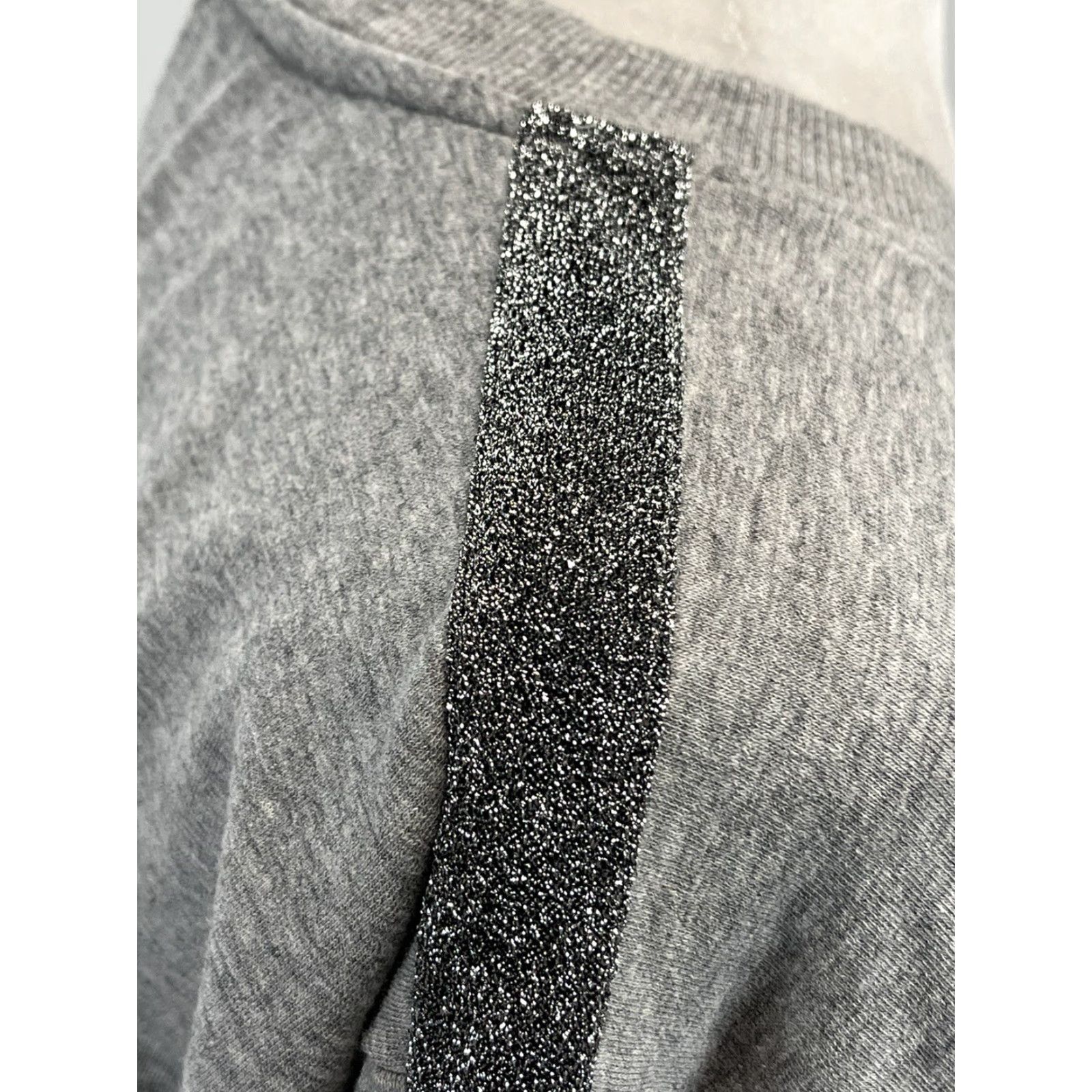 Johnny Was Johnny Was Sweatshirt Women Small Gray Crewneck Boxy Silver Stripe Sleeves Pullover Size S / US 4 / IT 40 - 6 Thumbnail