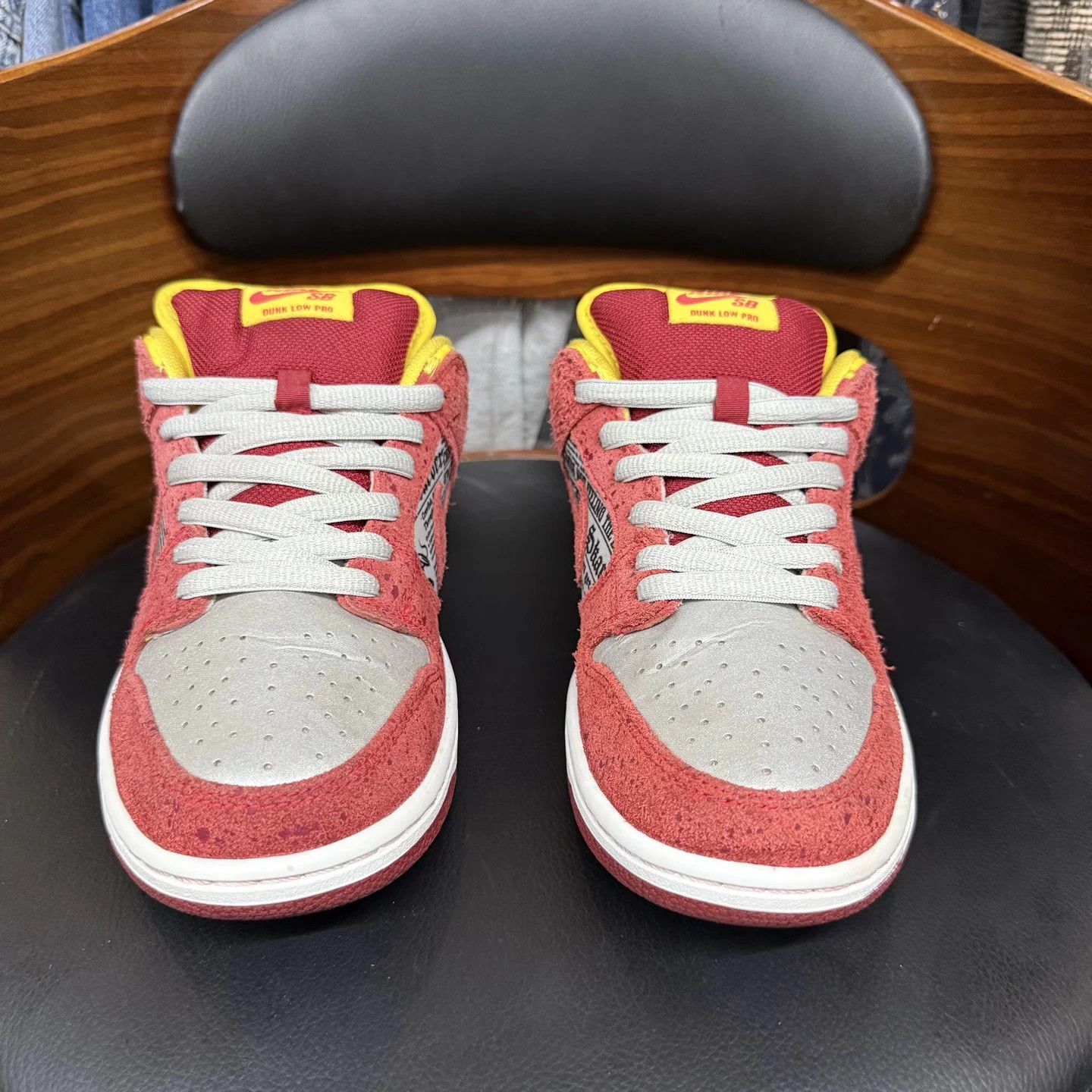 Nike Dunk SB Crayfish 40 Mint Original Box Accessories Size US 7 / EU 40 - 2 Thumbnail