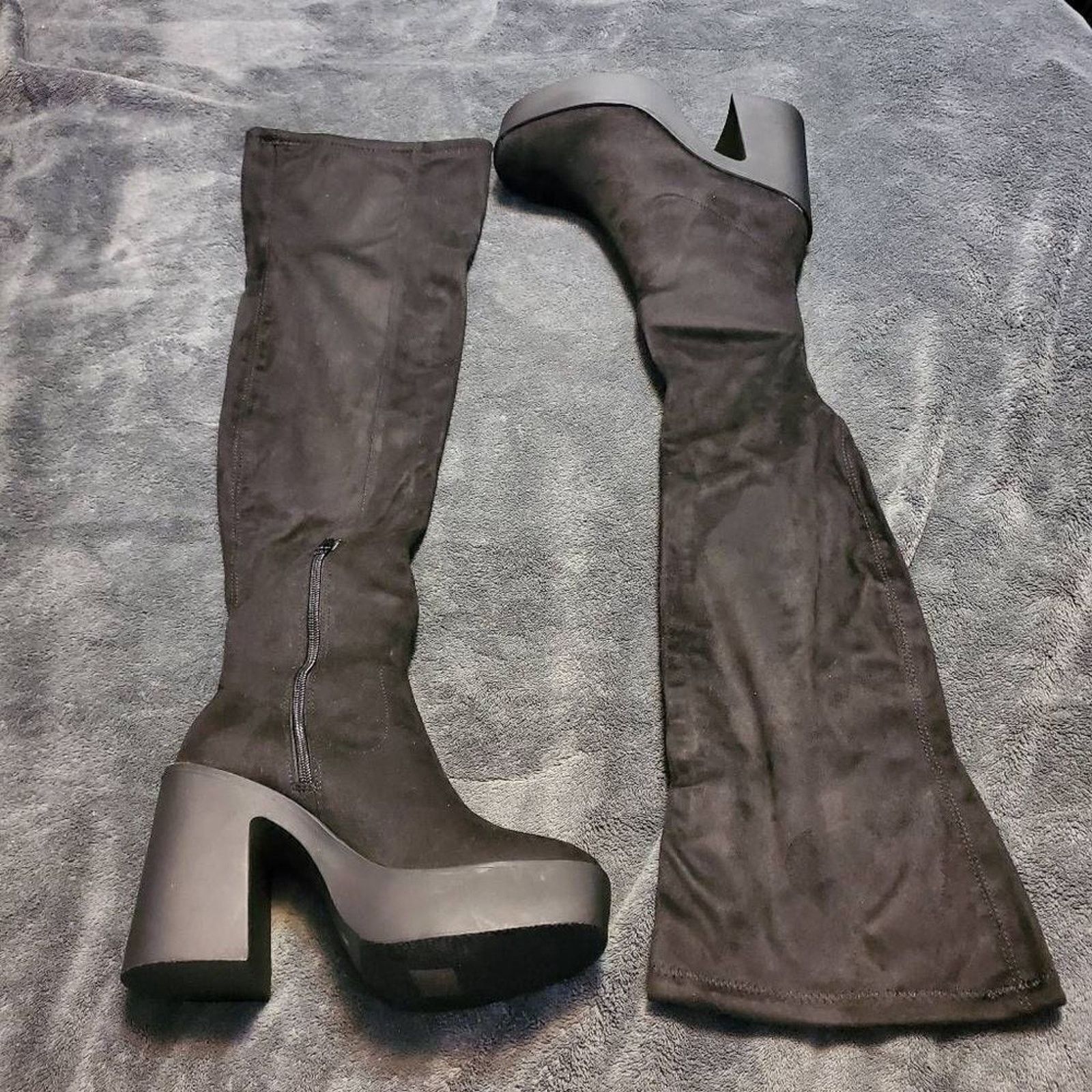Dolls Kill Dolls Kill Goth Emo Knee High Platform Boot Sz 7 MSRP $70 Size US 7 / IT 37 - 1 Thumbnail