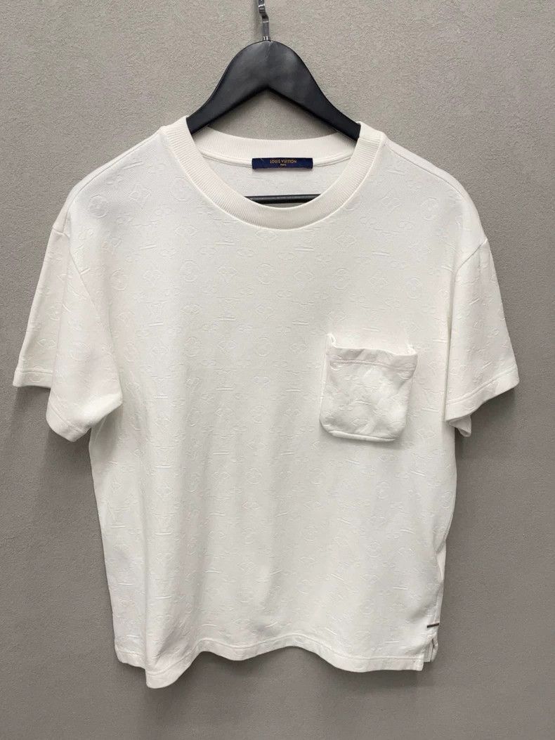 Louis Vuitton Louis Vuitton white pocket and full print of old flower sh Size US S / EU 44-46 / 1 - 1 Thumbnail
