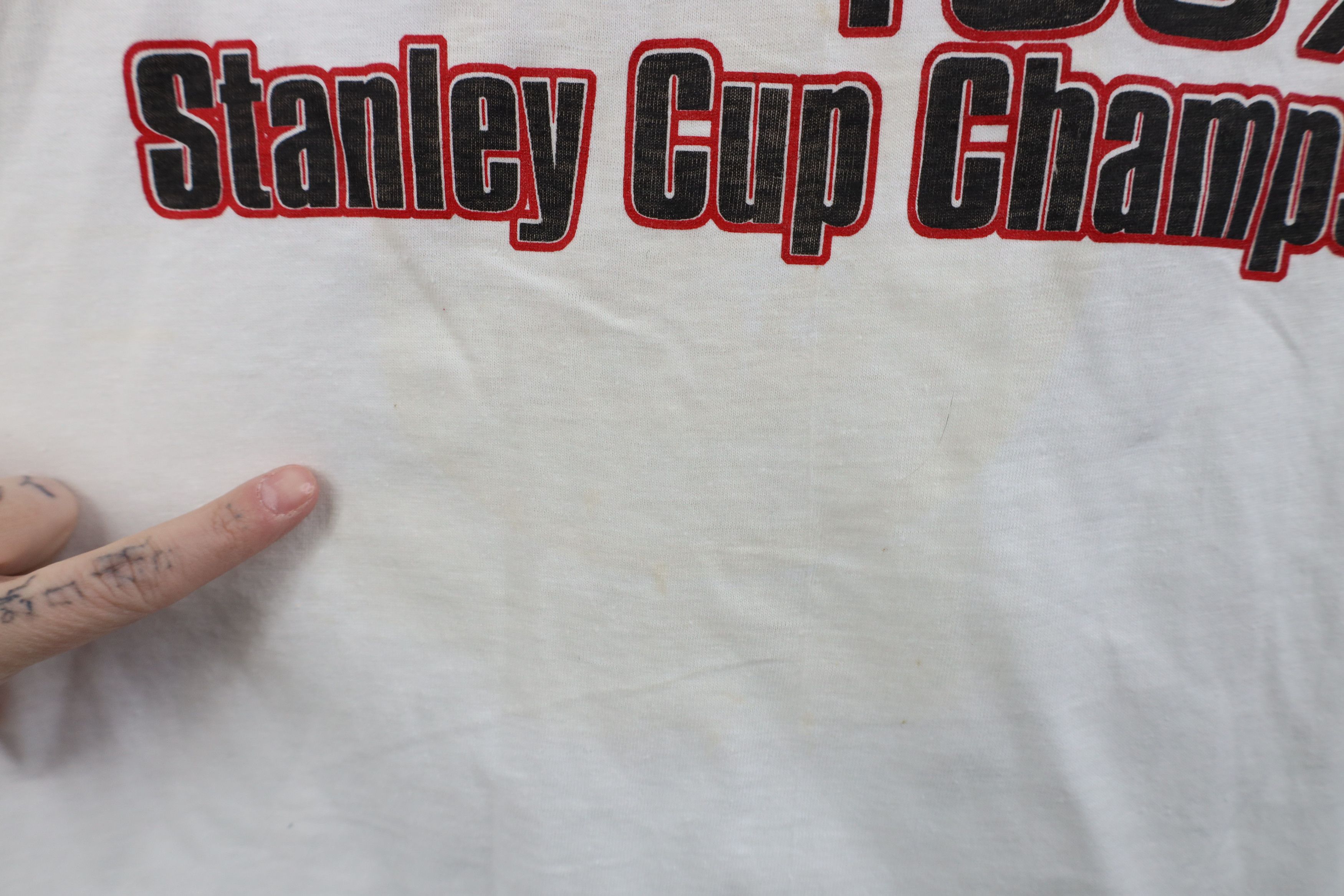 Vintage Vintage 90s 1997 Champions Detroit Red Wings Hockey T-Shirt Size US XL / EU 56 / 4 - 5 Thumbnail