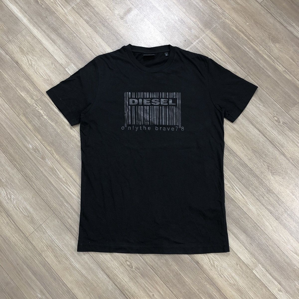 Diesel 2000s Diesel Logo Barcode Print T-shirt in Black Size US L / EU 52-54 / 3 - 1 Thumbnail