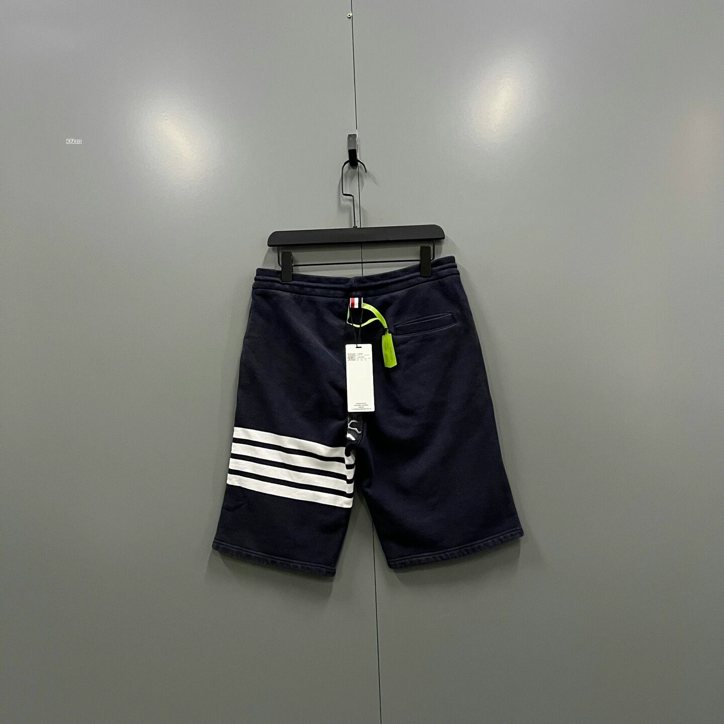 Thom Browne Thom Browne Navy Four-Stripe Drawstring Shorts Size US 26 / EU 42 - 1 Thumbnail
