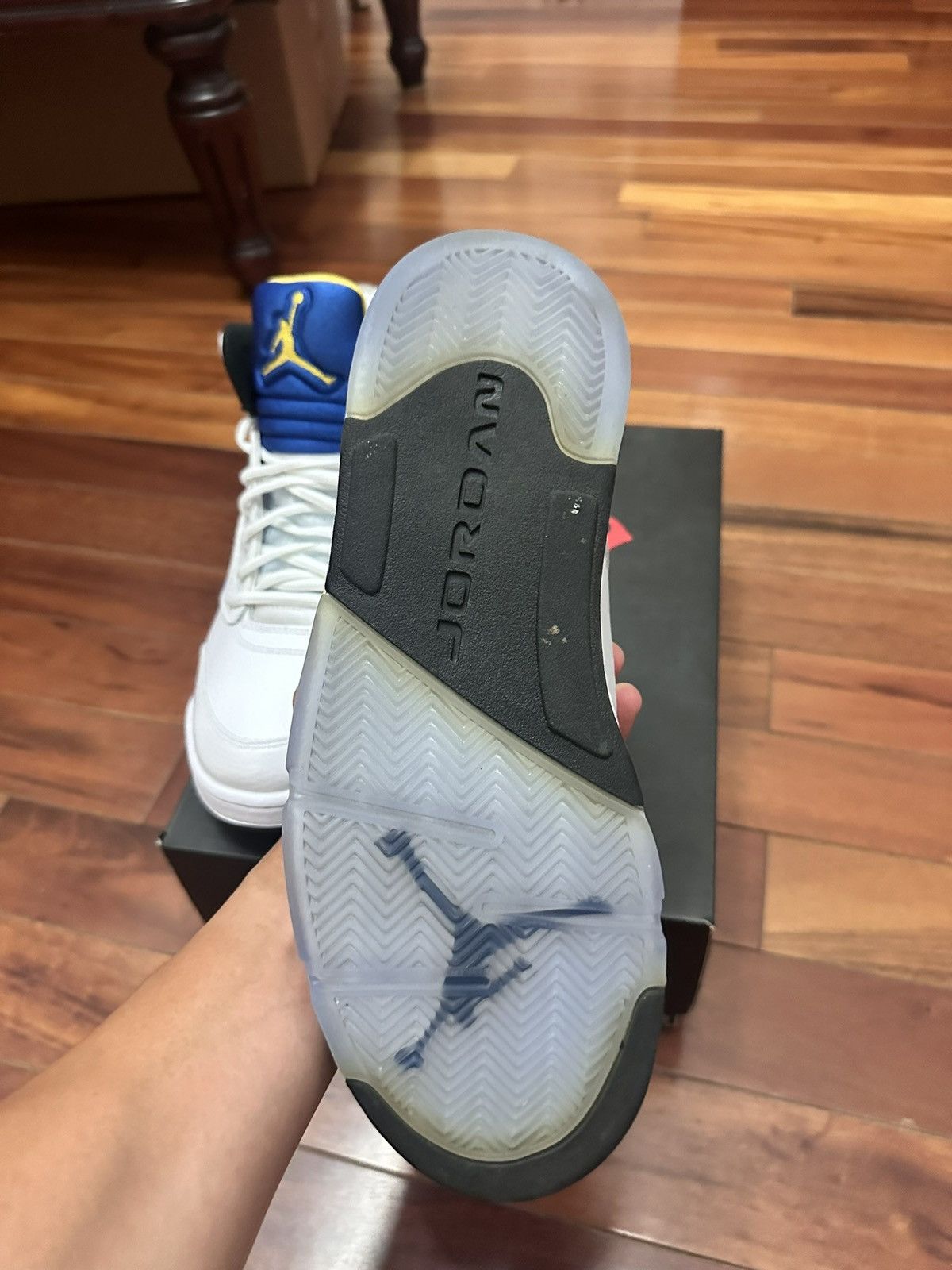 Jordan Brand × Nike Air Jordan 5 Laney Size US 9.5 / EU 42-43 - 3 Thumbnail
