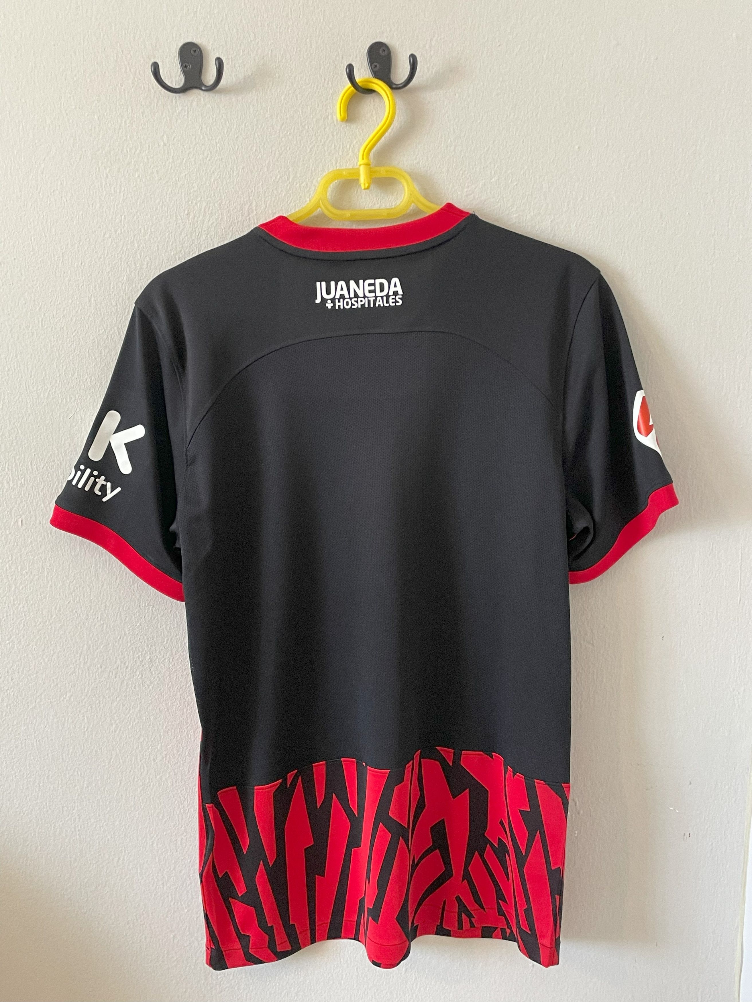 Nike Mallorca official football jersey Size US XL / EU 56 / 4 - 2 Thumbnail