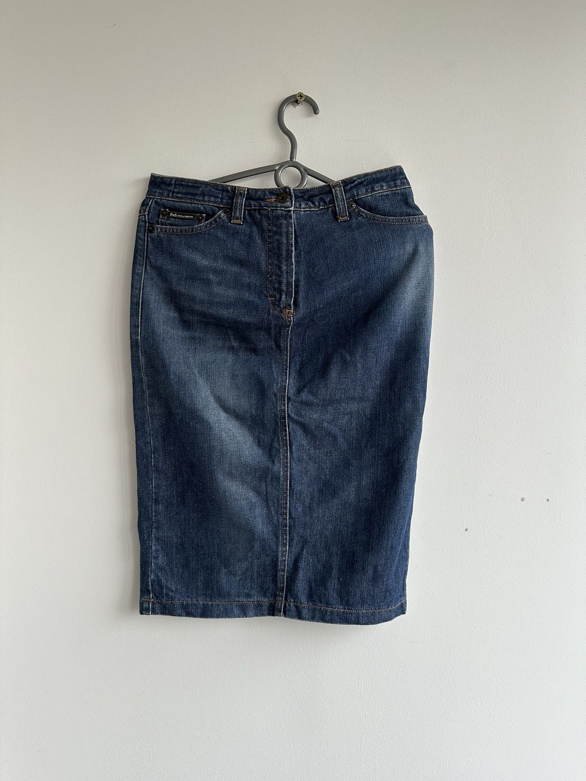 Dolce & Gabbana Vintage Dolce & Gabbana Denim Knee Length Skirt Blue Size 26 Size 26" / US 2 / IT 38 - 2 Thumbnail