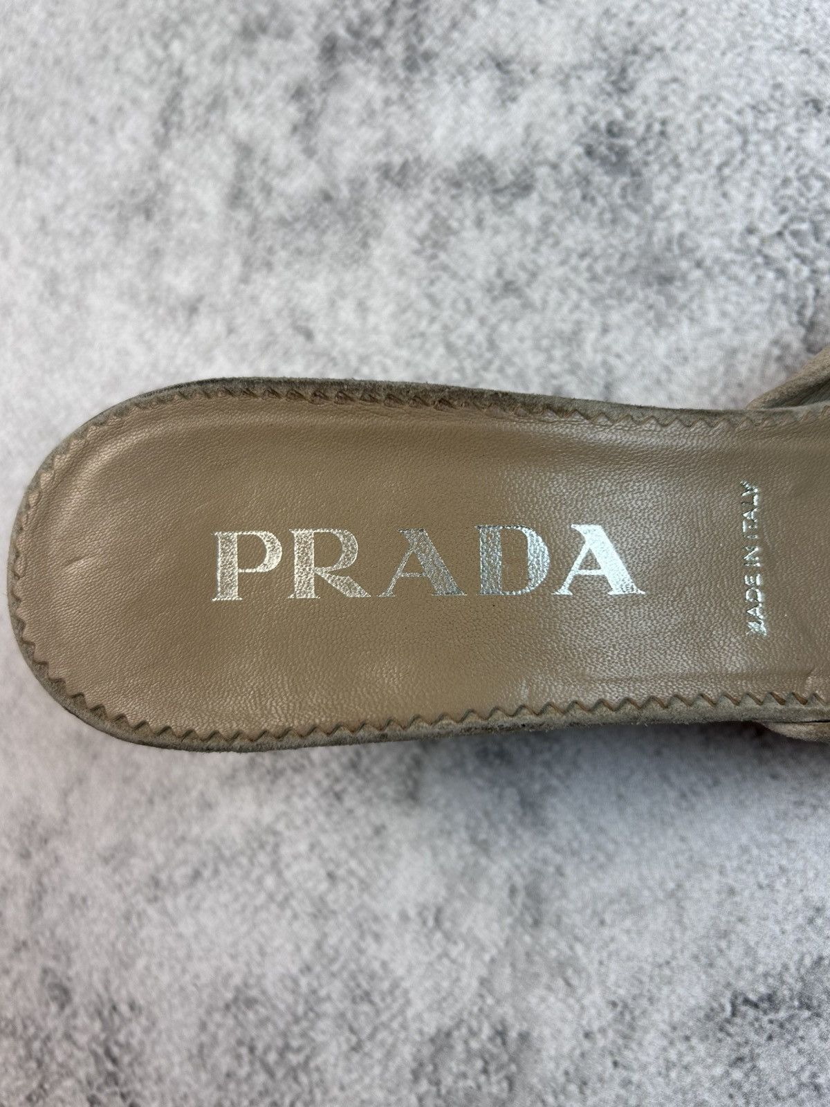 Prada Prada Vintage Tan Suede Chain Link Kitten Mule Heels Size US 7.5 / IT 37.5 - 8 Thumbnail