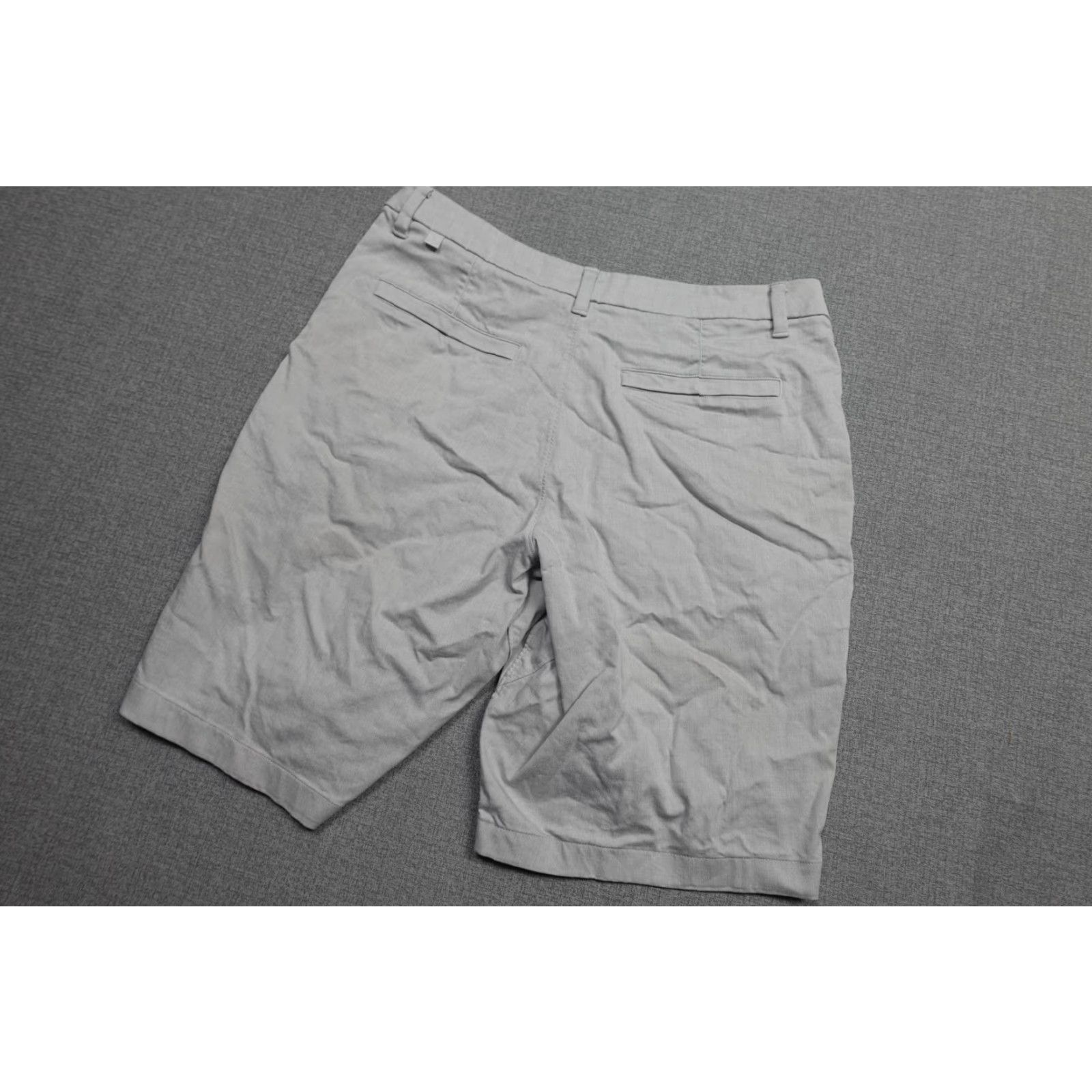 Lululemon Lululemon Mens Shorts Gray Flat Front Pockets Stretch Casual Chino 5-Pocket Golf 34in Inseam 11in Size US 34 / EU 50 - 2 Thumbnail