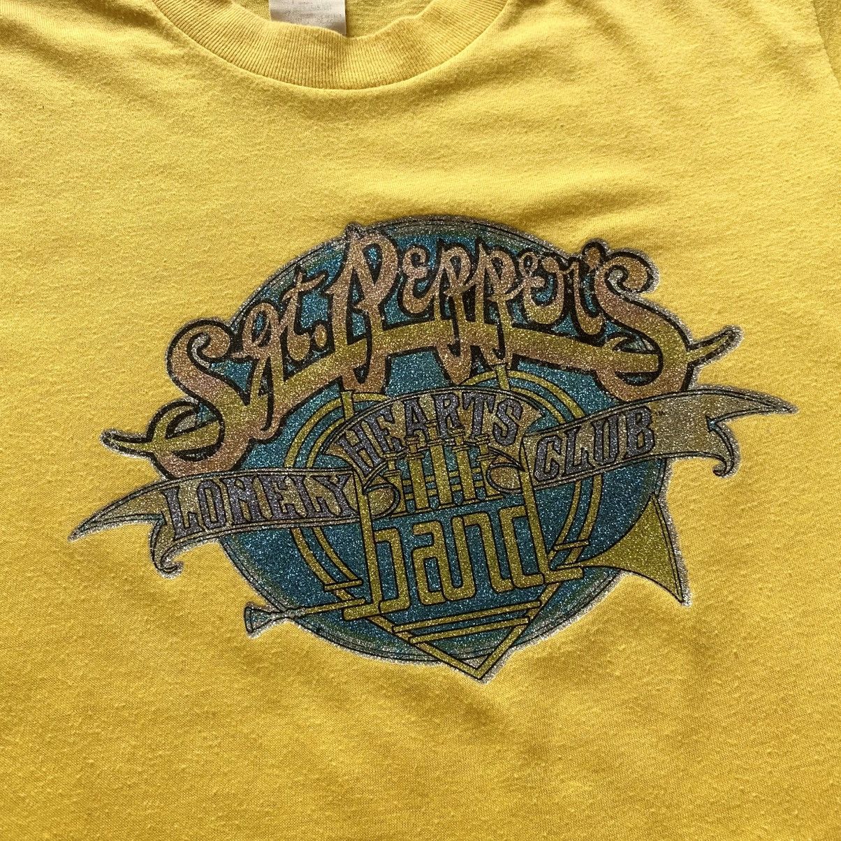 Band Tees 70s BEATLES Sqt. Peppers Lonely Hearts Club Band Y2K T-shirt Size US S / EU 44-46 / 1 - 2 Thumbnail