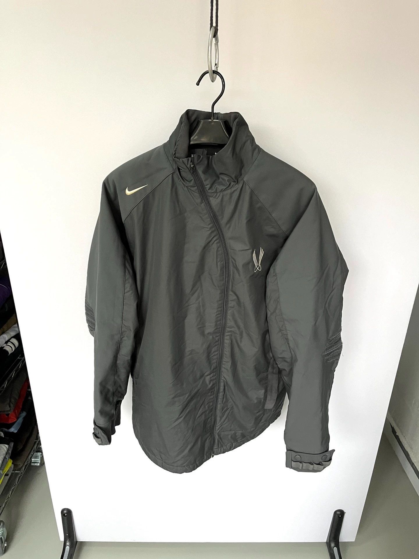 Nike Nike Archive Jacket 10s Finger-Loop Curved Zipper Size US L / EU 52-54 / 3 - 2 Thumbnail