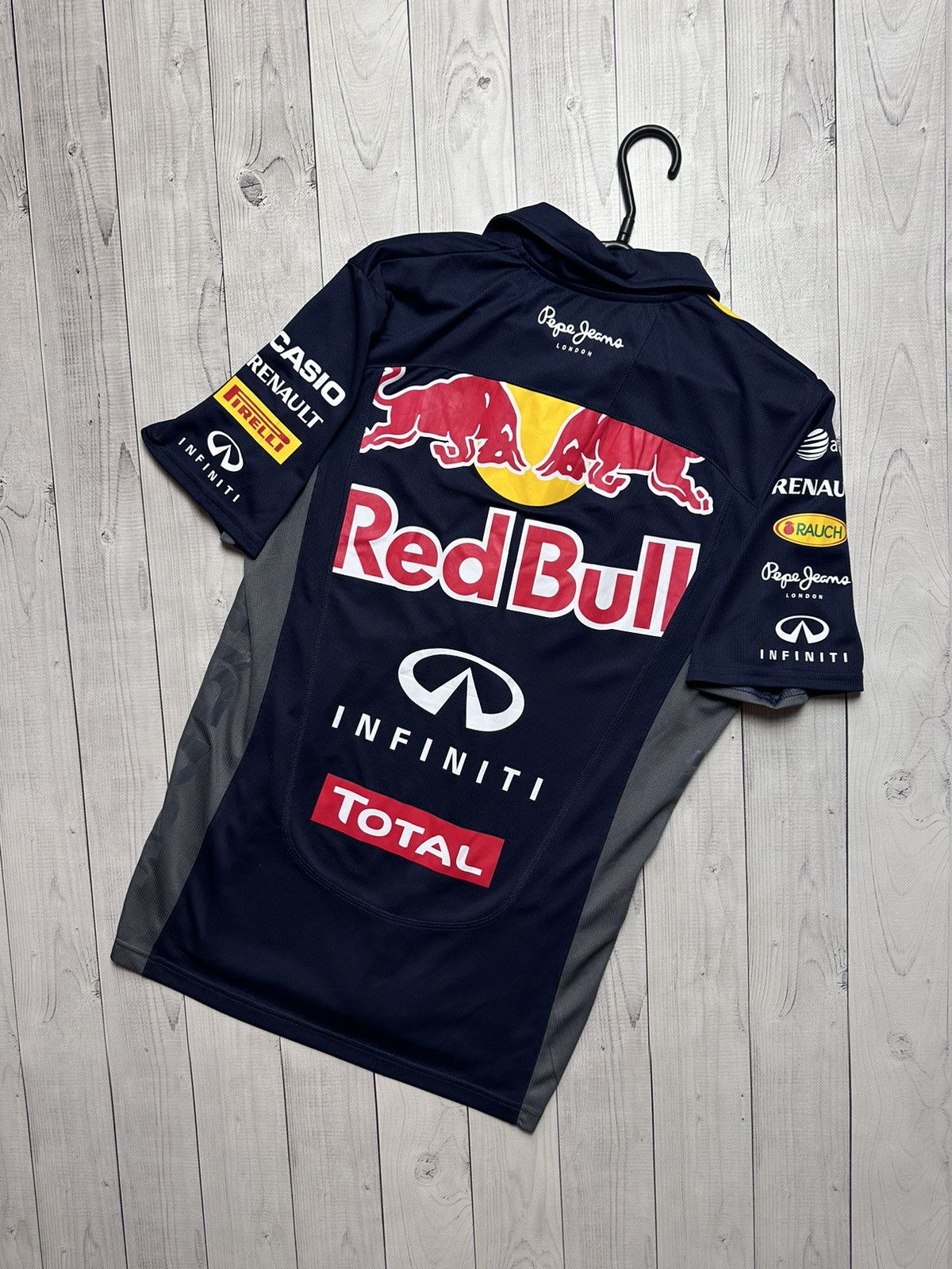 Red Bull × Vintage Vintage polo Red Bull racing size S big logo Size US S / EU 44-46 / 1 - 1 Thumbnail