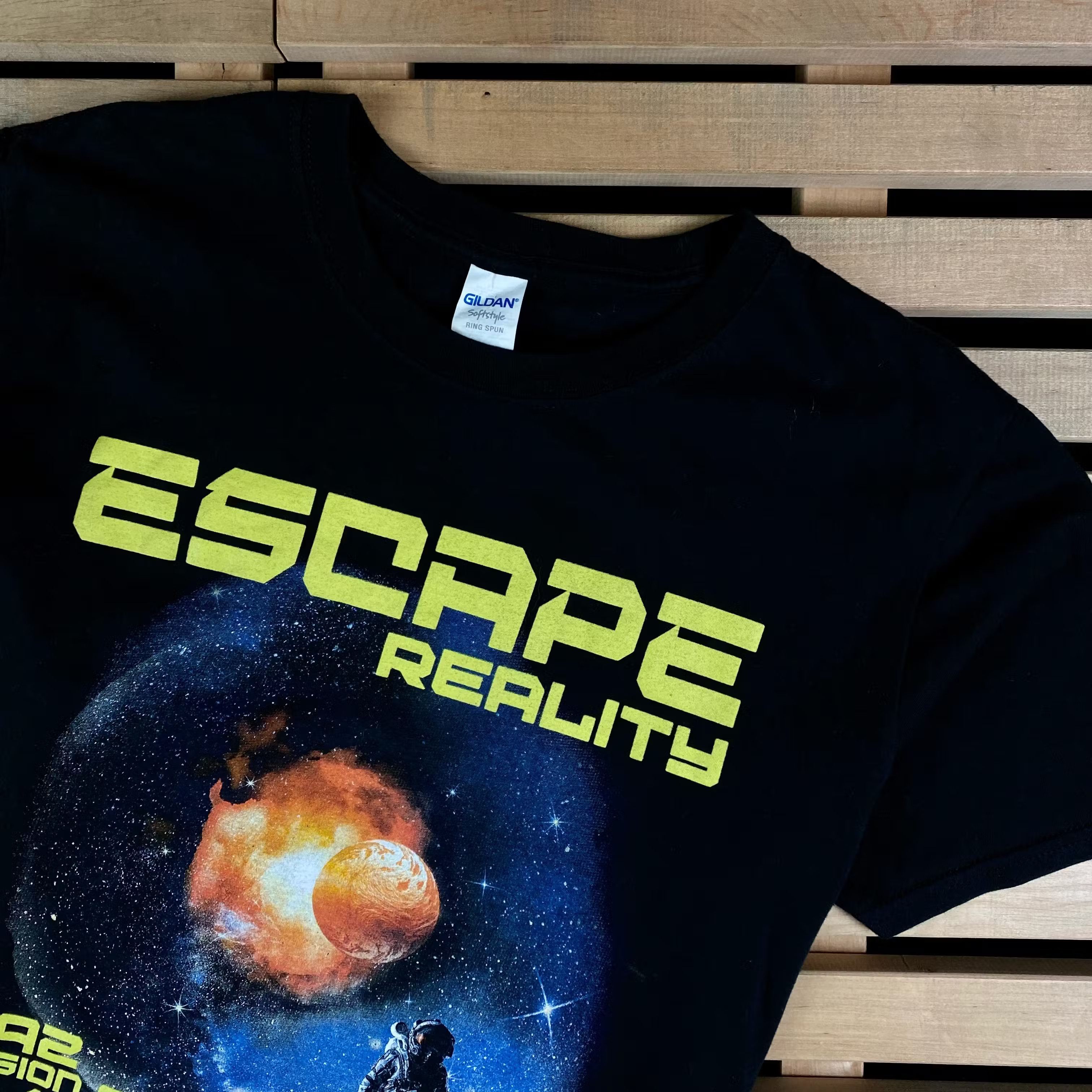 Vintage Vintage T Shirt Escape Reality Space Size L Size US L / EU 52-54 / 3 - 2 Thumbnail