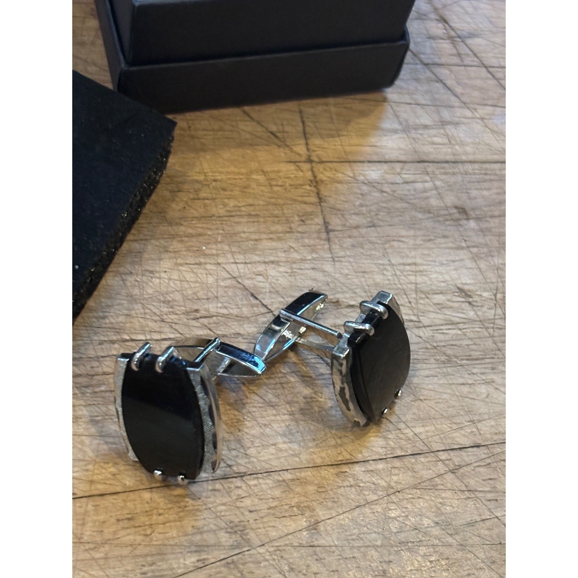 Other Vintage Silver & Black Cufflinks With Box Size ONE SIZE - 7 Thumbnail