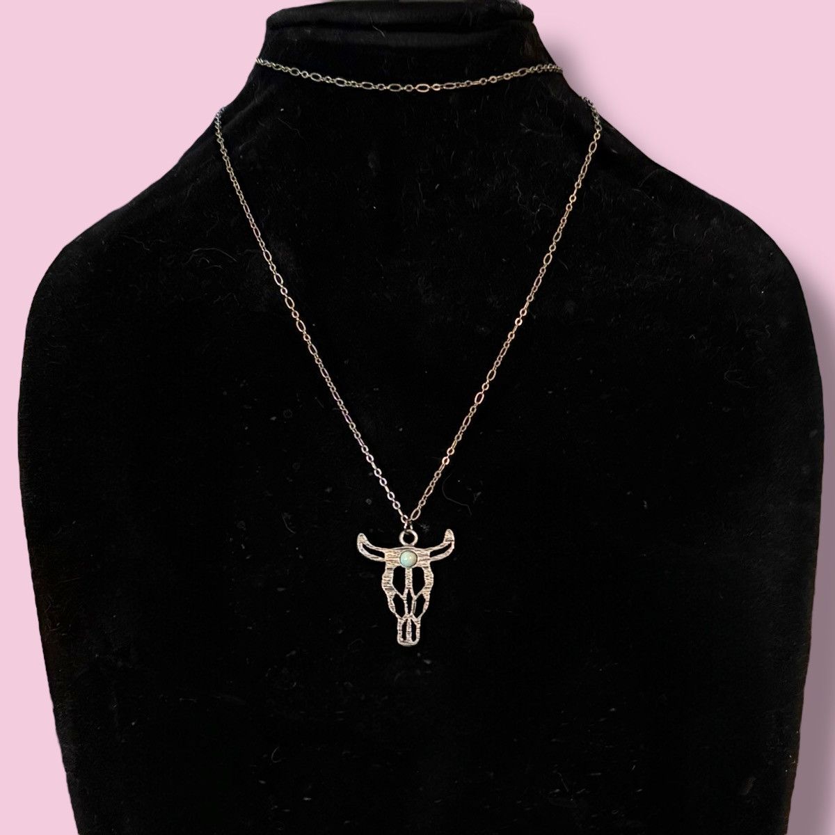 Other Flea Market Girl silver tone Bull head pendant necklace Size ONE SIZE - 1 Thumbnail