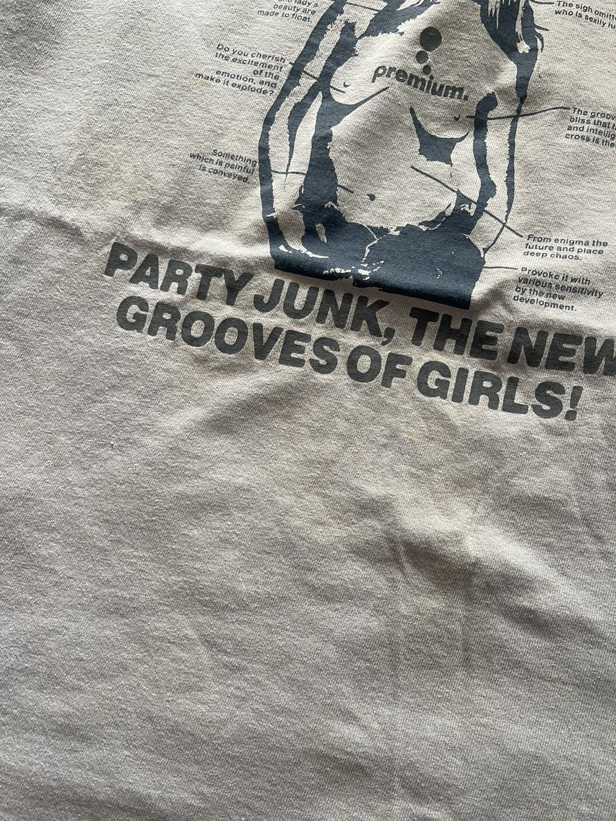 Anvil × Seditionaries × Vintage VINTAGE PARTY JUNK THE NEW GROOVES OF GIRLS TEE Size US M / EU 48-50 / 2 - 5 Thumbnail