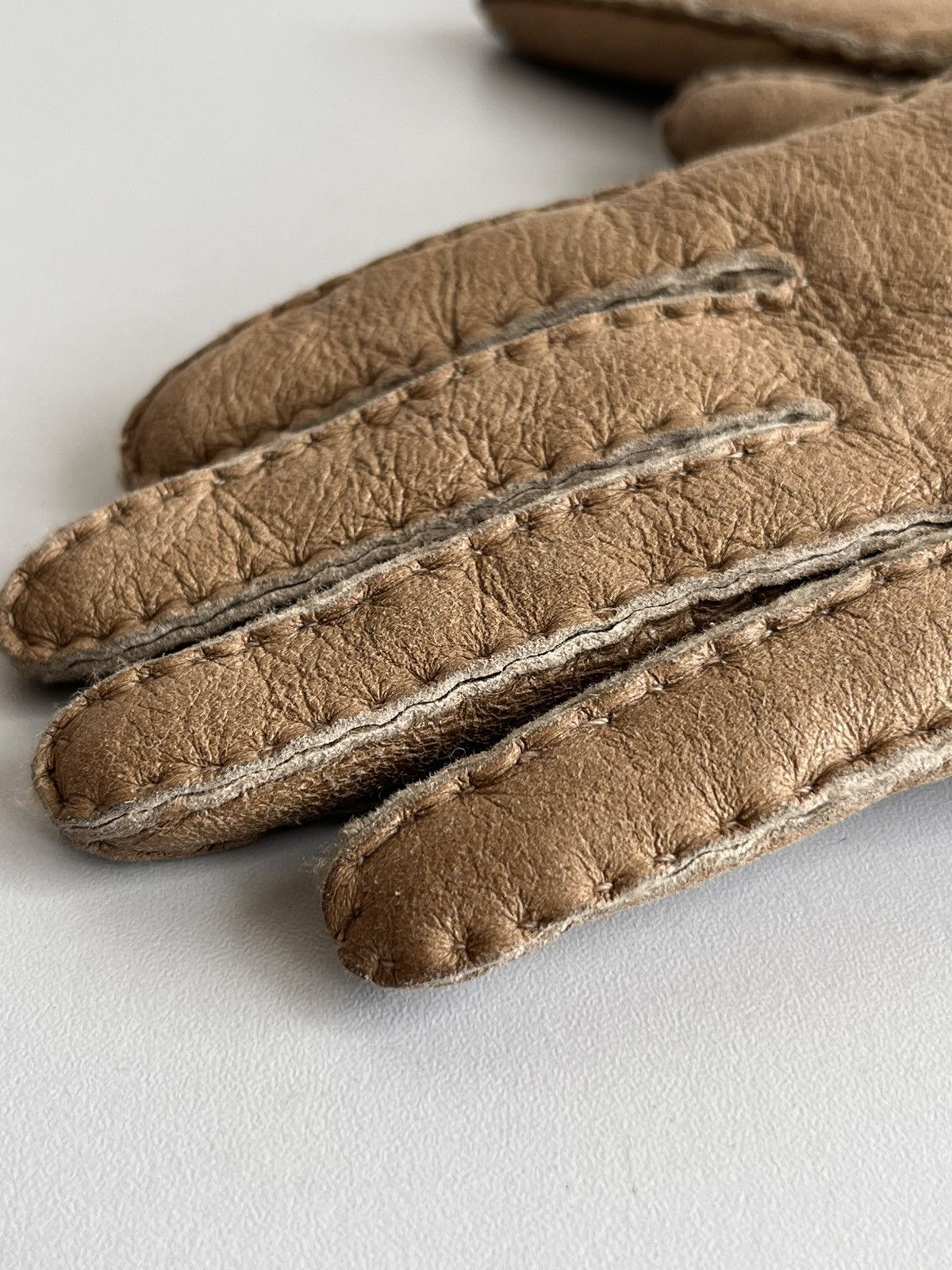 Jil Sander Archive Jil Sander AW05 hand stitched shearling gloves Size 28 - 6 Thumbnail