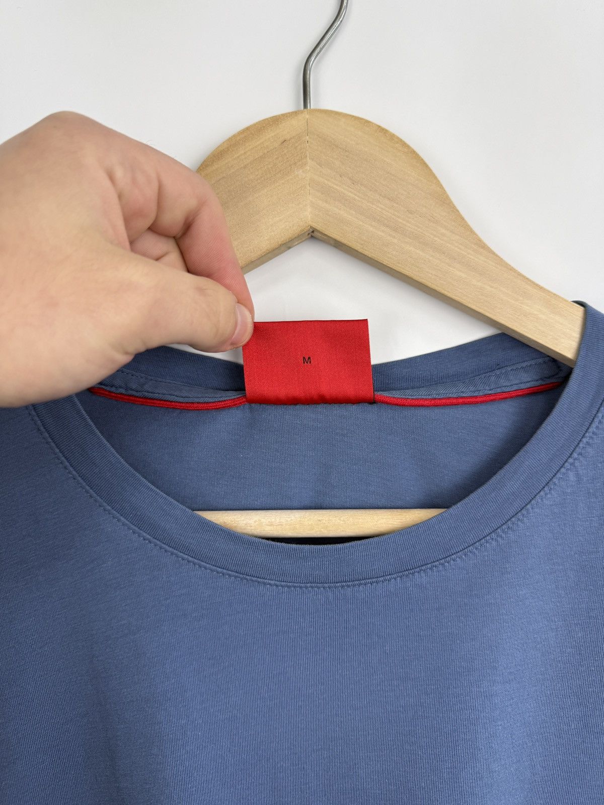 Hugo Boss 🇮🇹 Hugo Boss Luxury Classic T-Shirt Retro Rare Hype Y2K Size US M / EU 48-50 / 2 - 6 Thumbnail