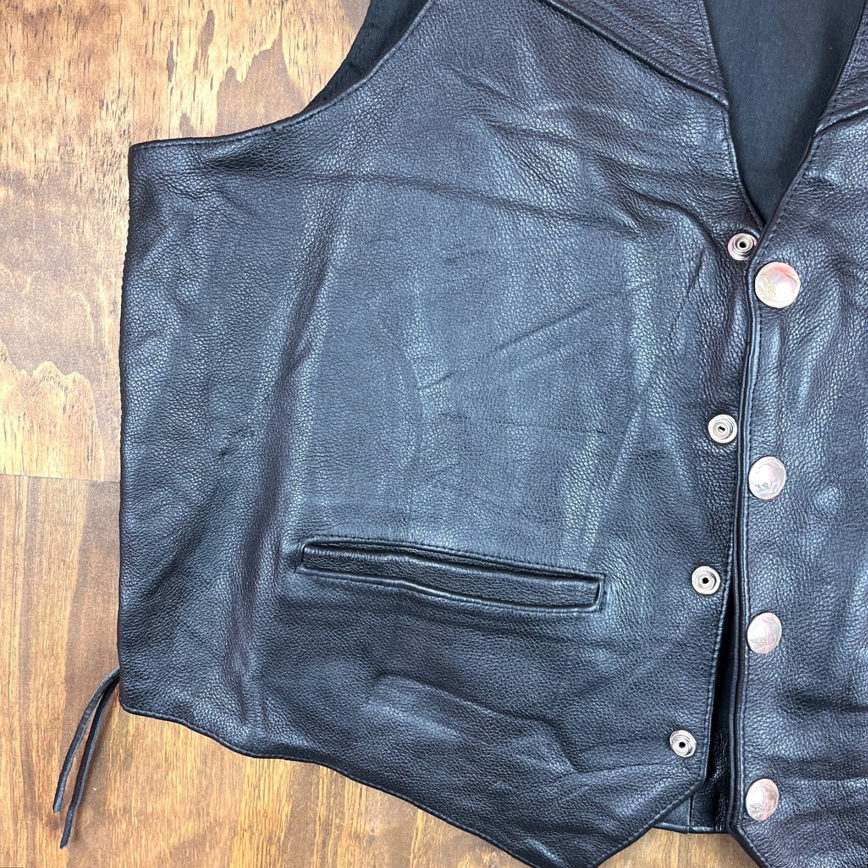 Vintage VINTAGE Legendary USA Mens Vest Black Bikercore Leather Handcrafted in USA Biker XL Size US XL / EU 56 / 4 - 3 Thumbnail