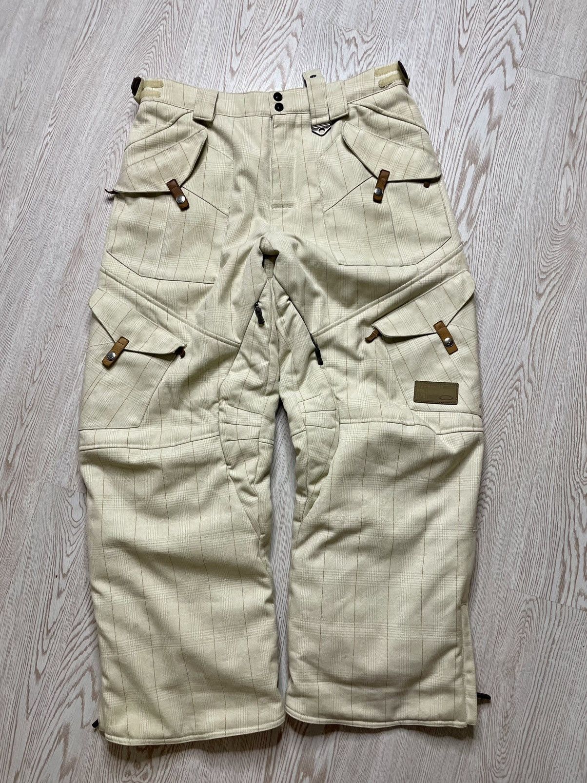 Oakley Vintage Rare Oakley Software Snowboard/Ski suit/set size L Size US L / EU 52-54 / 3 - 17 Thumbnail
