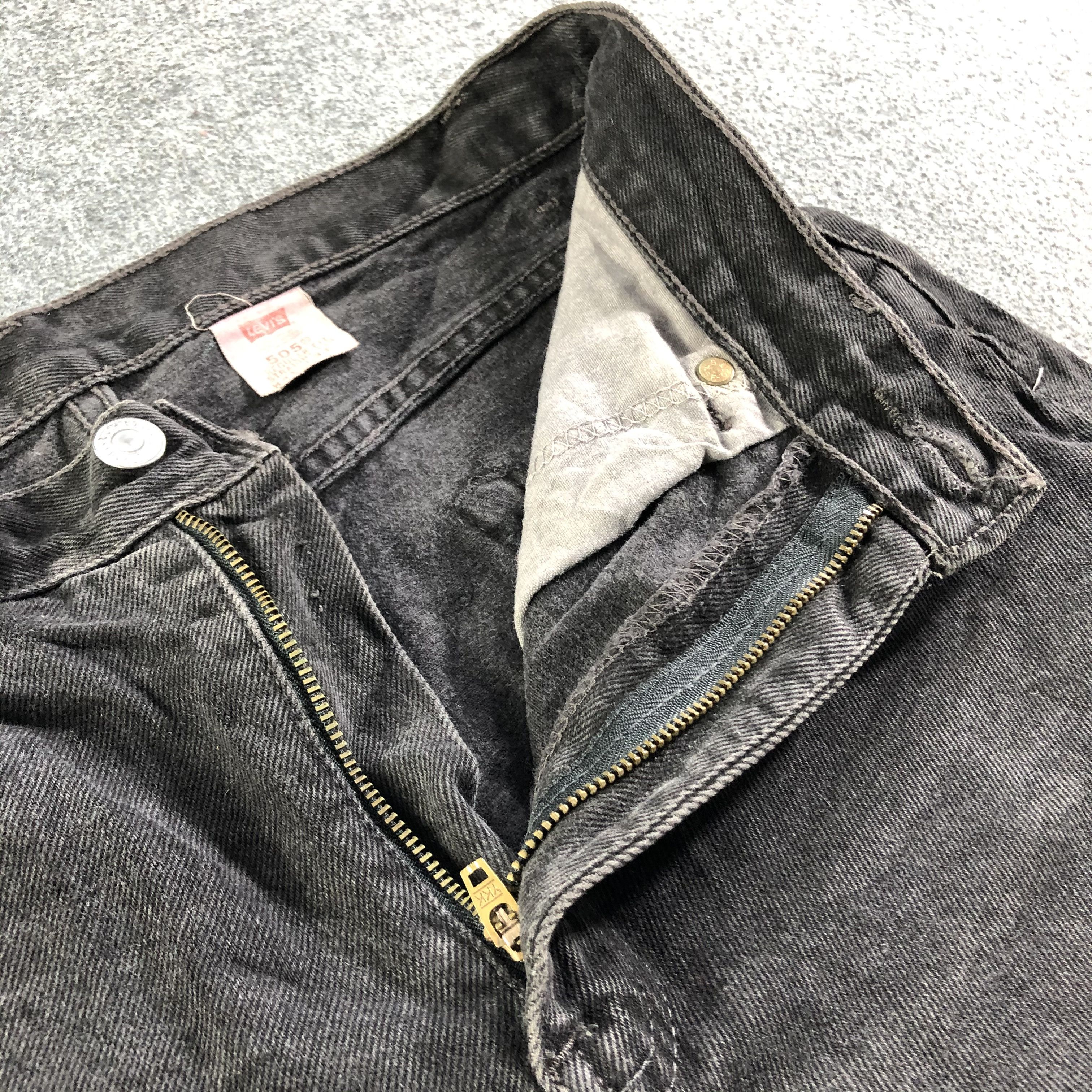 Levi's Vintage 90s Levis 505 Jeans-J3081 Size US 31 - 7 Thumbnail