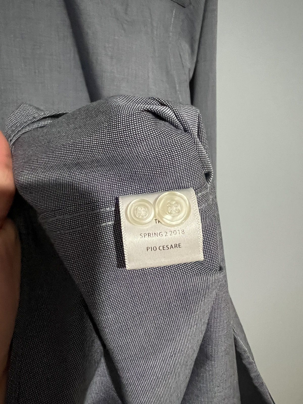 UNTUCKit UNTUCKIT Shirt Mens L Pio Cesare Wrinkle Free Button Up Gray Size US L / EU 52-54 / 3 - 7 Thumbnail