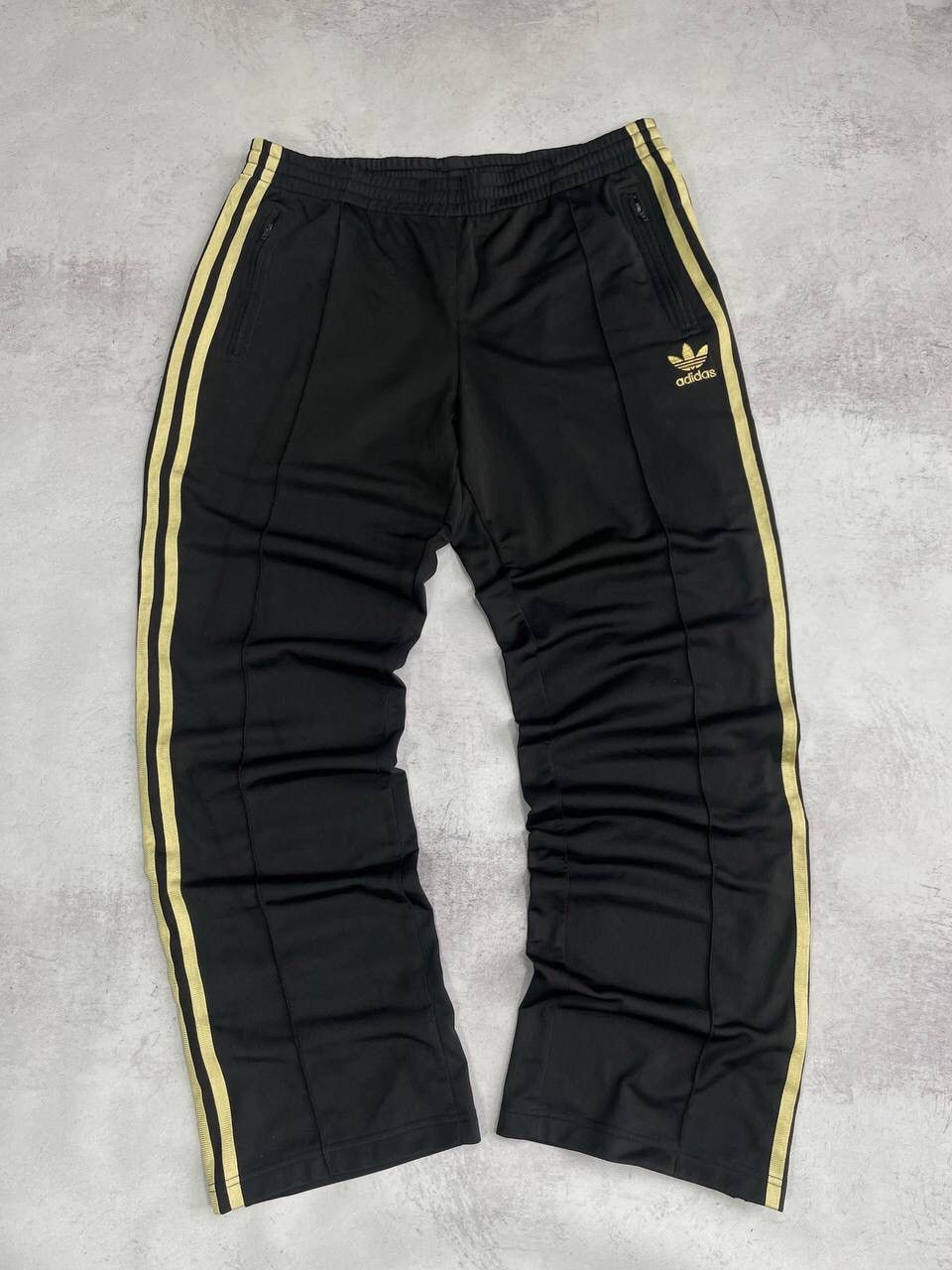 Adidas × Japanese Brand × Vintage Vintage Adidas Gold Striped Track Pants Y2K Size US 34 / EU 50 - 1 Thumbnail