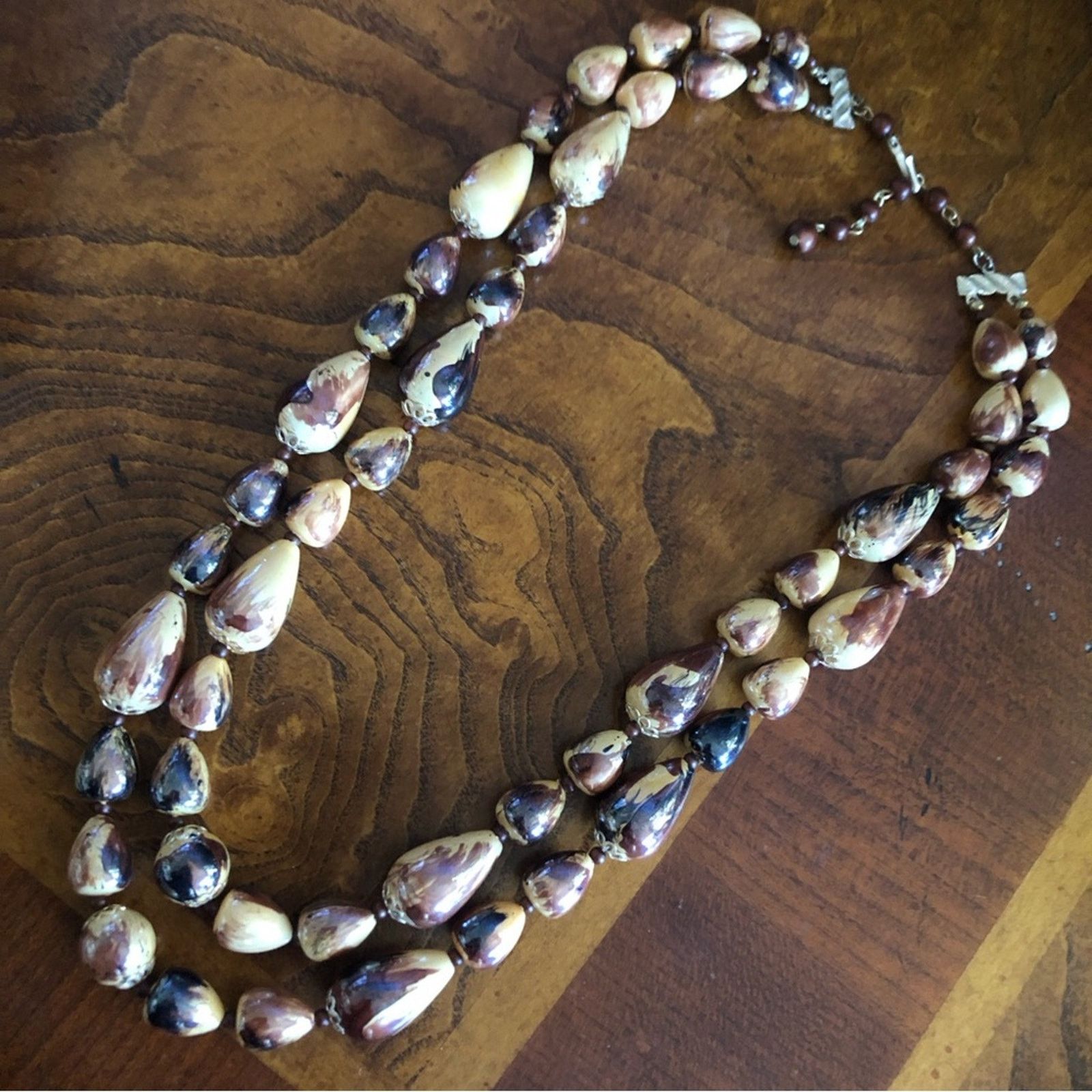 Vintage Vintage double strand layered marbled lucite beaded necklace Size ONE SIZE - 8 Thumbnail